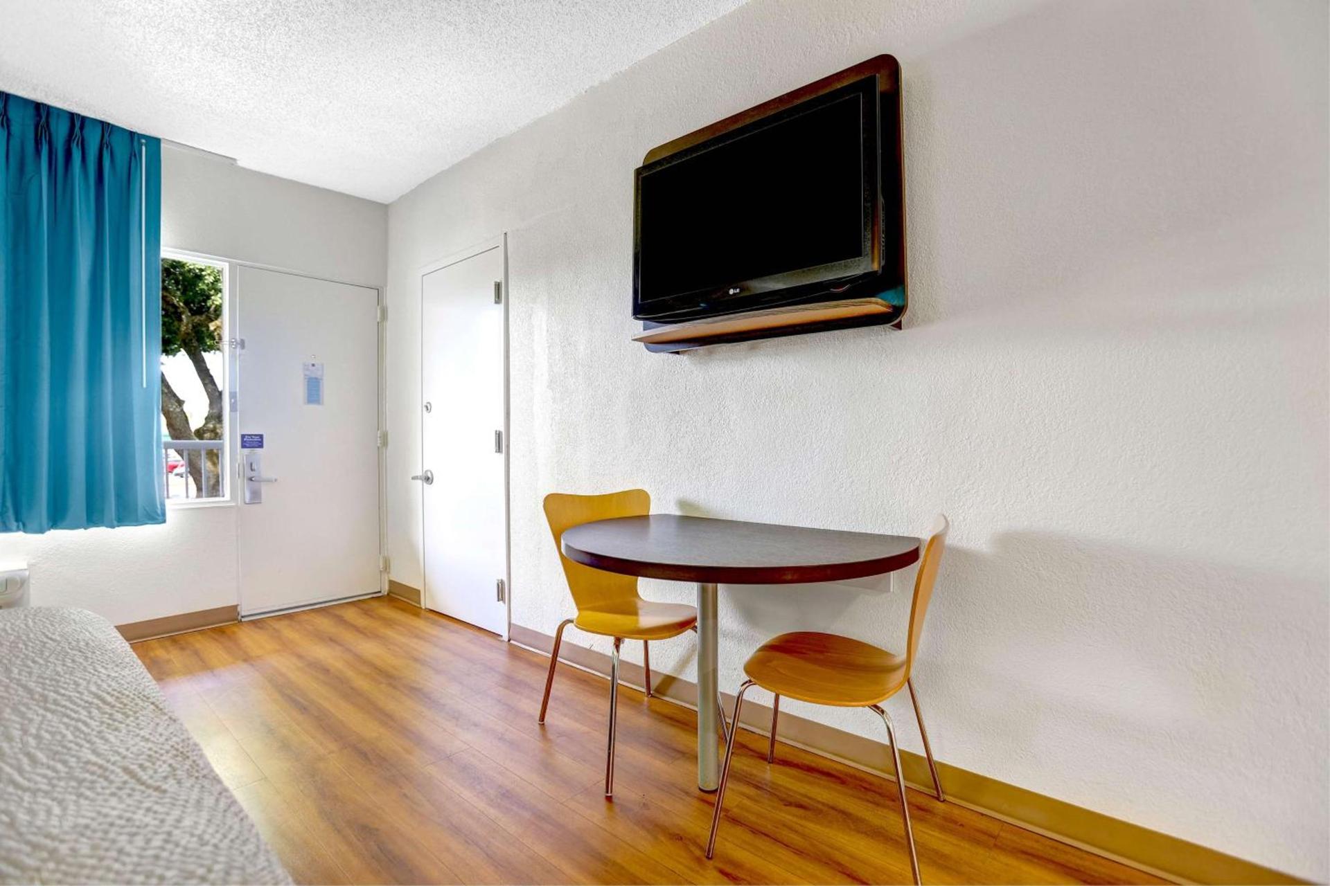 Motel 6-Jacksonville, NC photo 15
