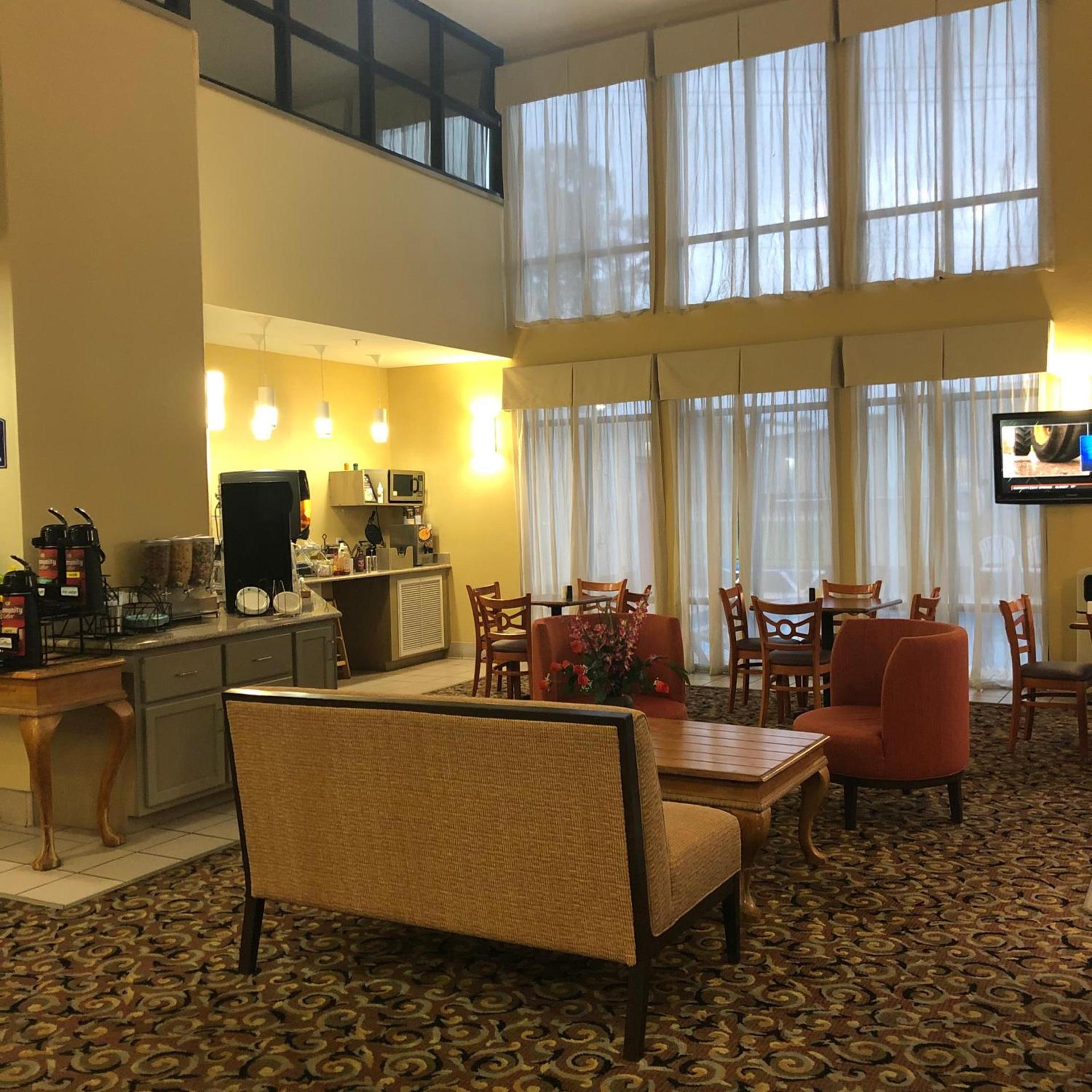 Millennium Inn photo 13