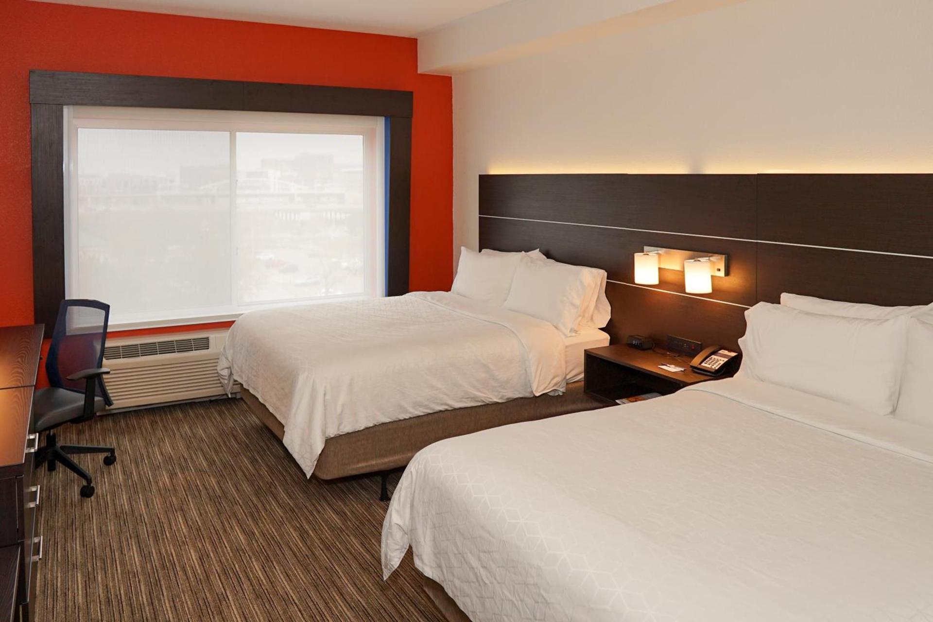 Holiday Inn Express & Suites - Aurora Medical Campus by IHG photo 42