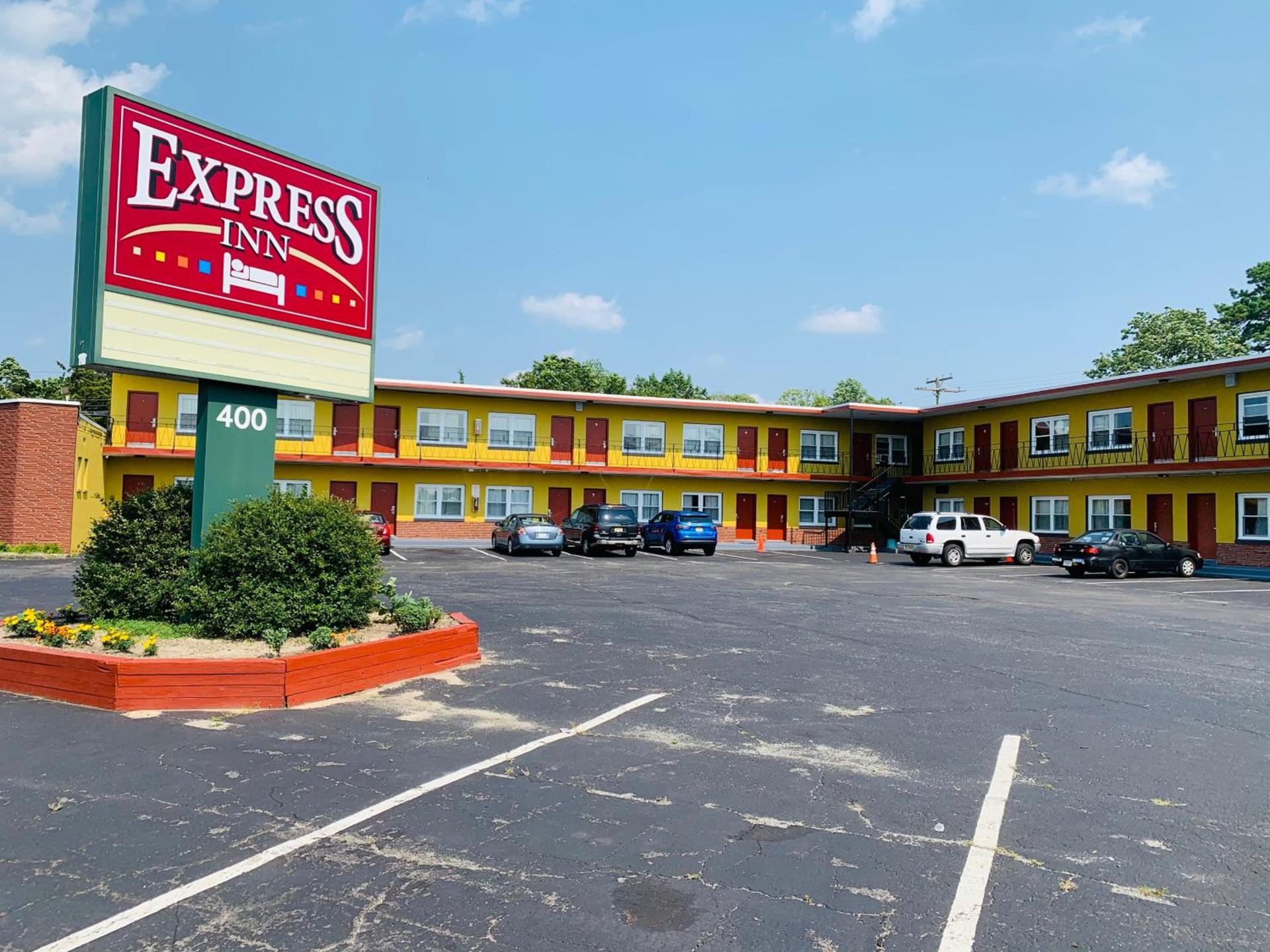 Express Inn photo 1