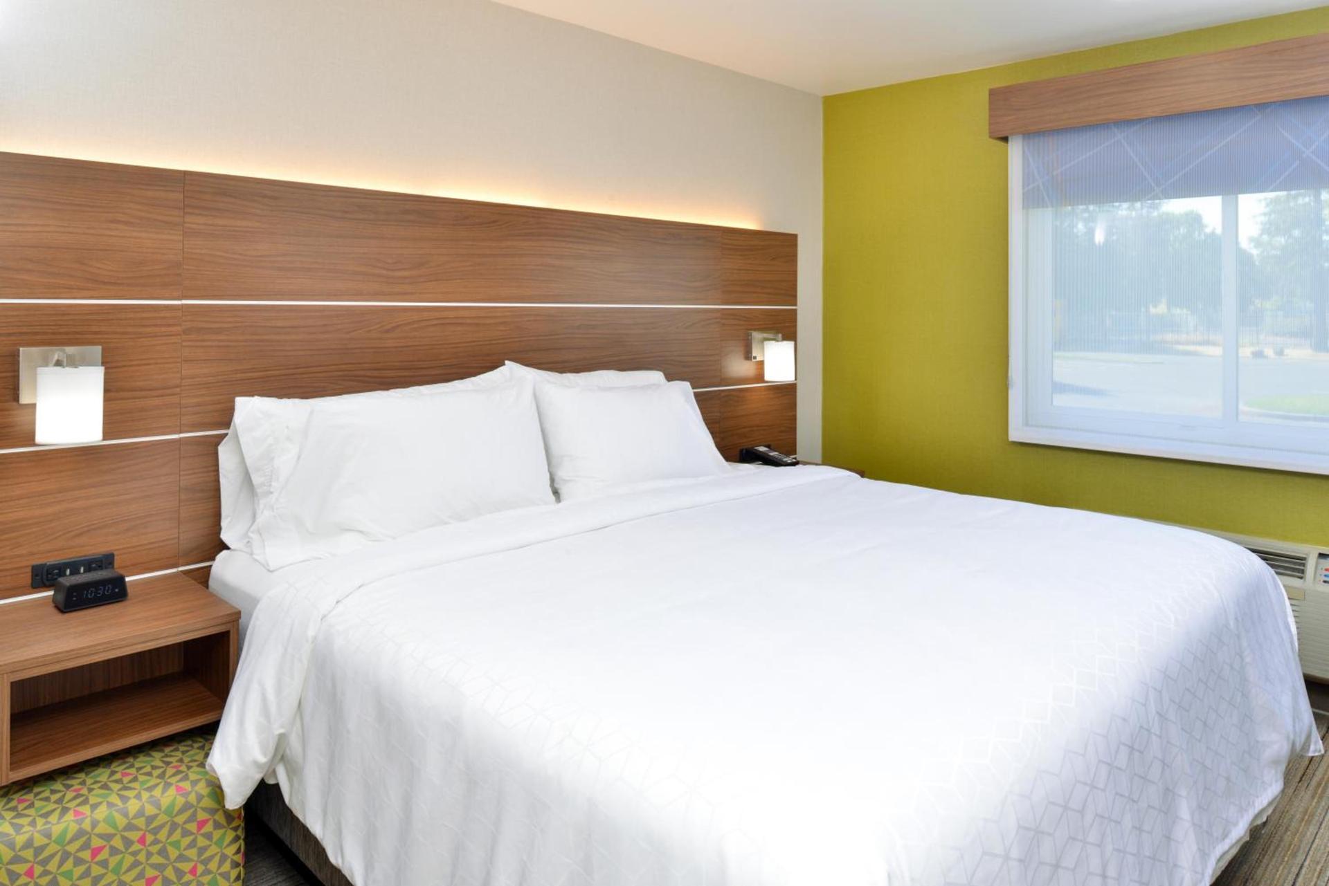 Holiday Inn Express - Santa Rosa North by IHG photo 69