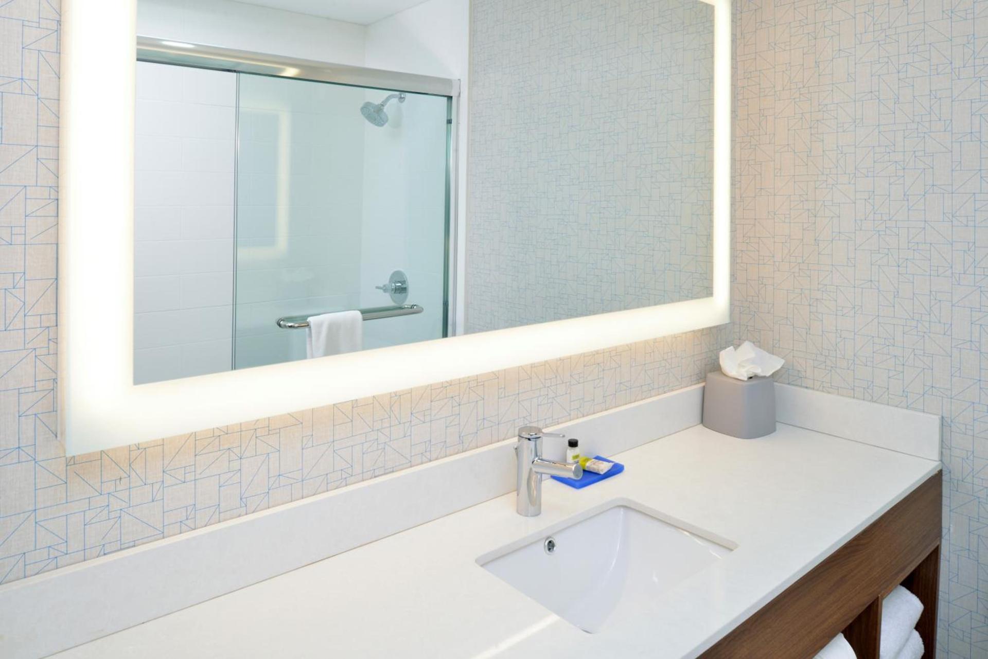 Holiday Inn Express - Santa Rosa North by IHG photo 70