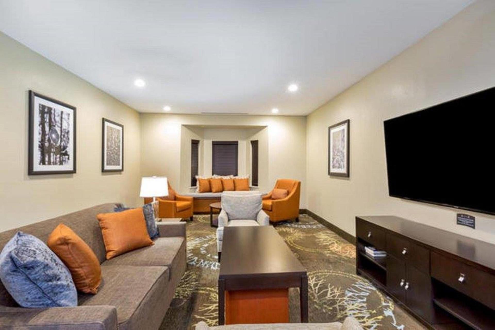Staybridge Suites College Station by IHG photo 10