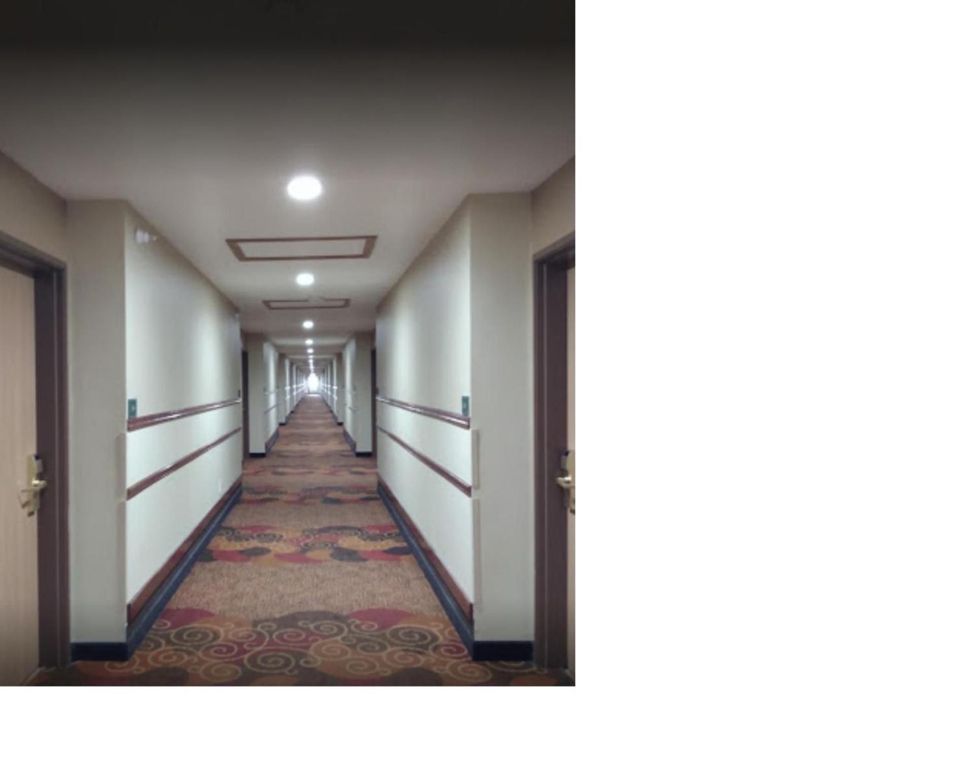 Comfort Inn & Suites Morton - Peoria photo 9