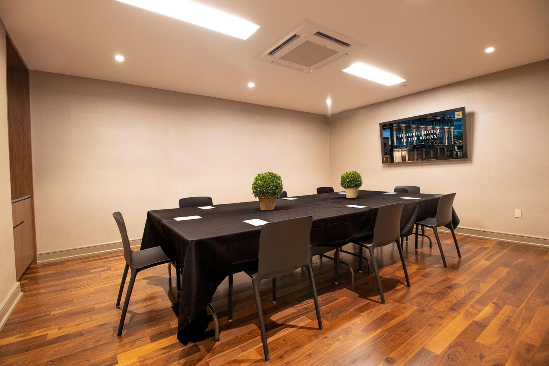 Opera House Hotel photo 31