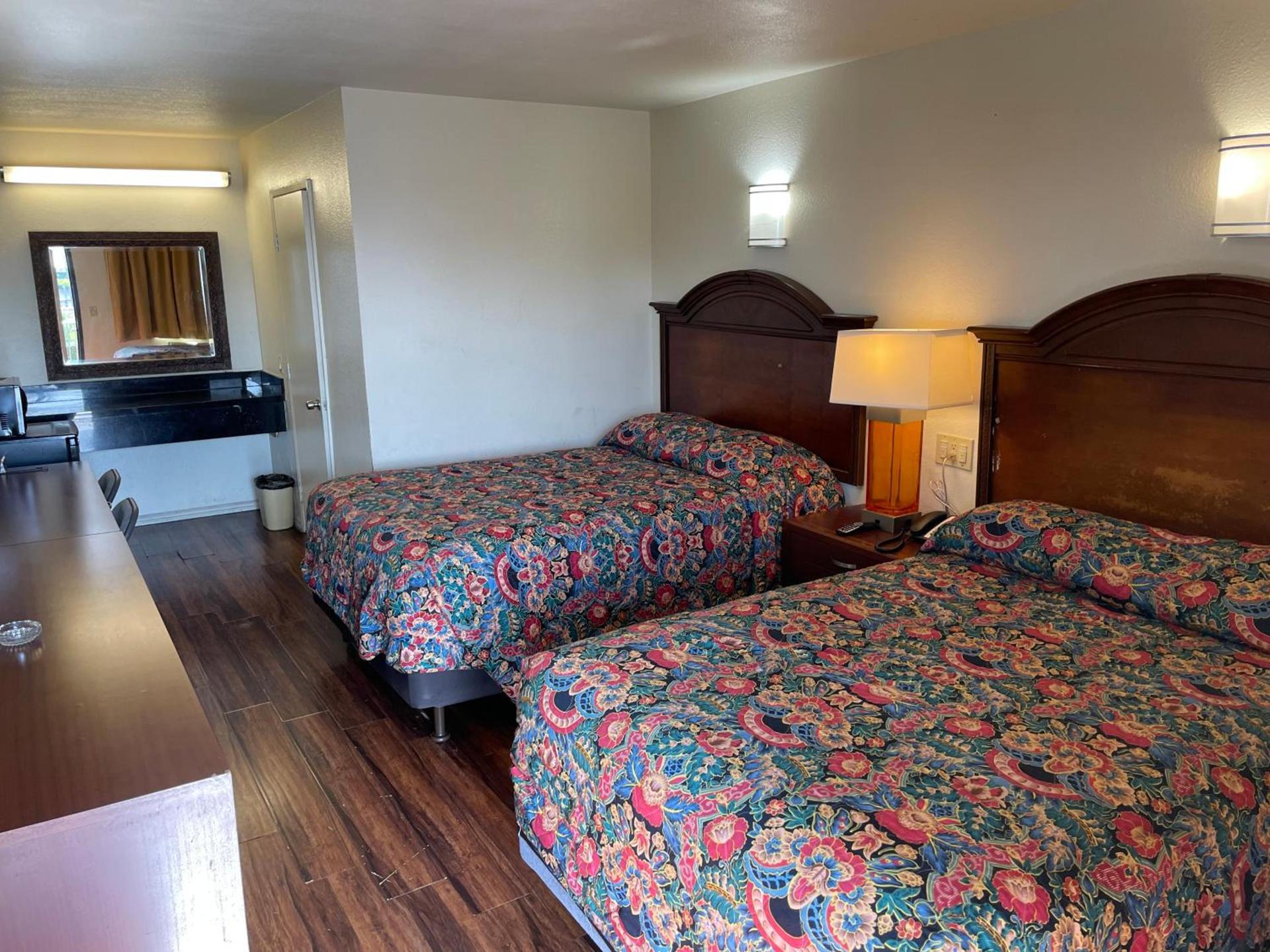Sierra Inn photo 14