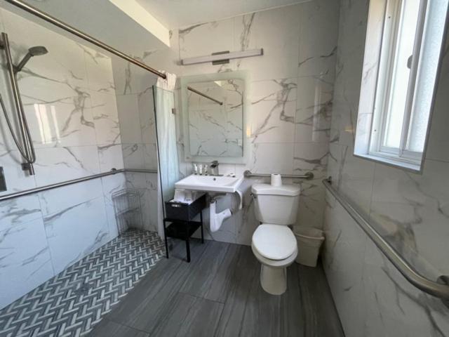 Hi View Inn & Suites photo 10