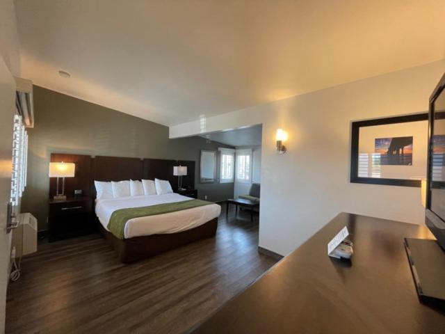 Hi View Inn & Suites photo 16