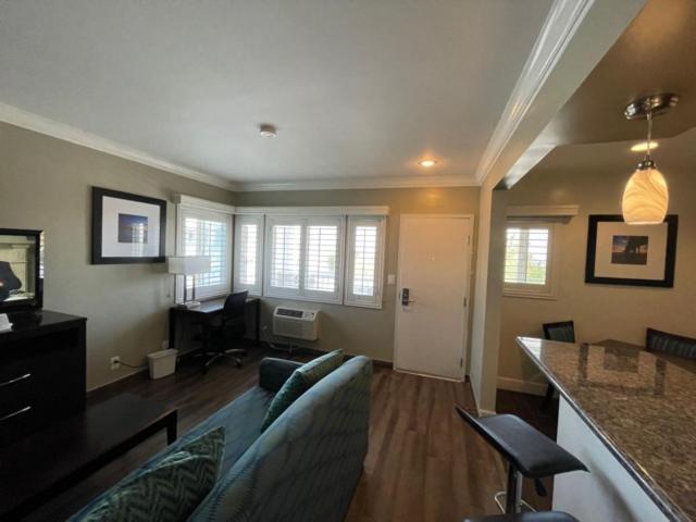 Hi View Inn & Suites photo 27
