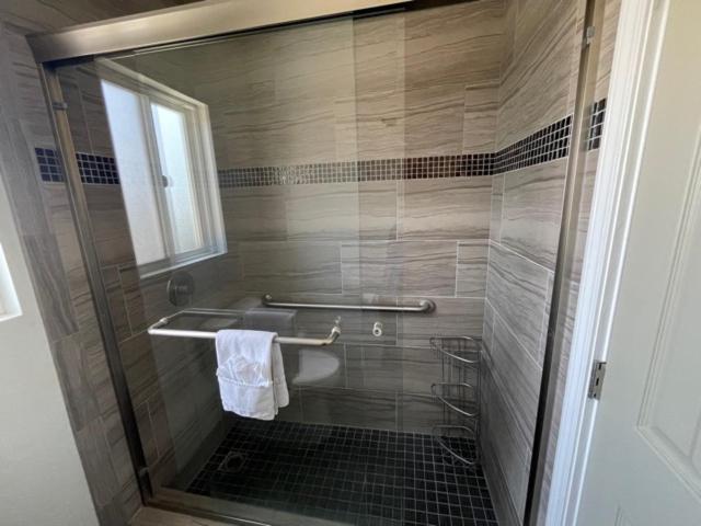 Hi View Inn & Suites photo 32