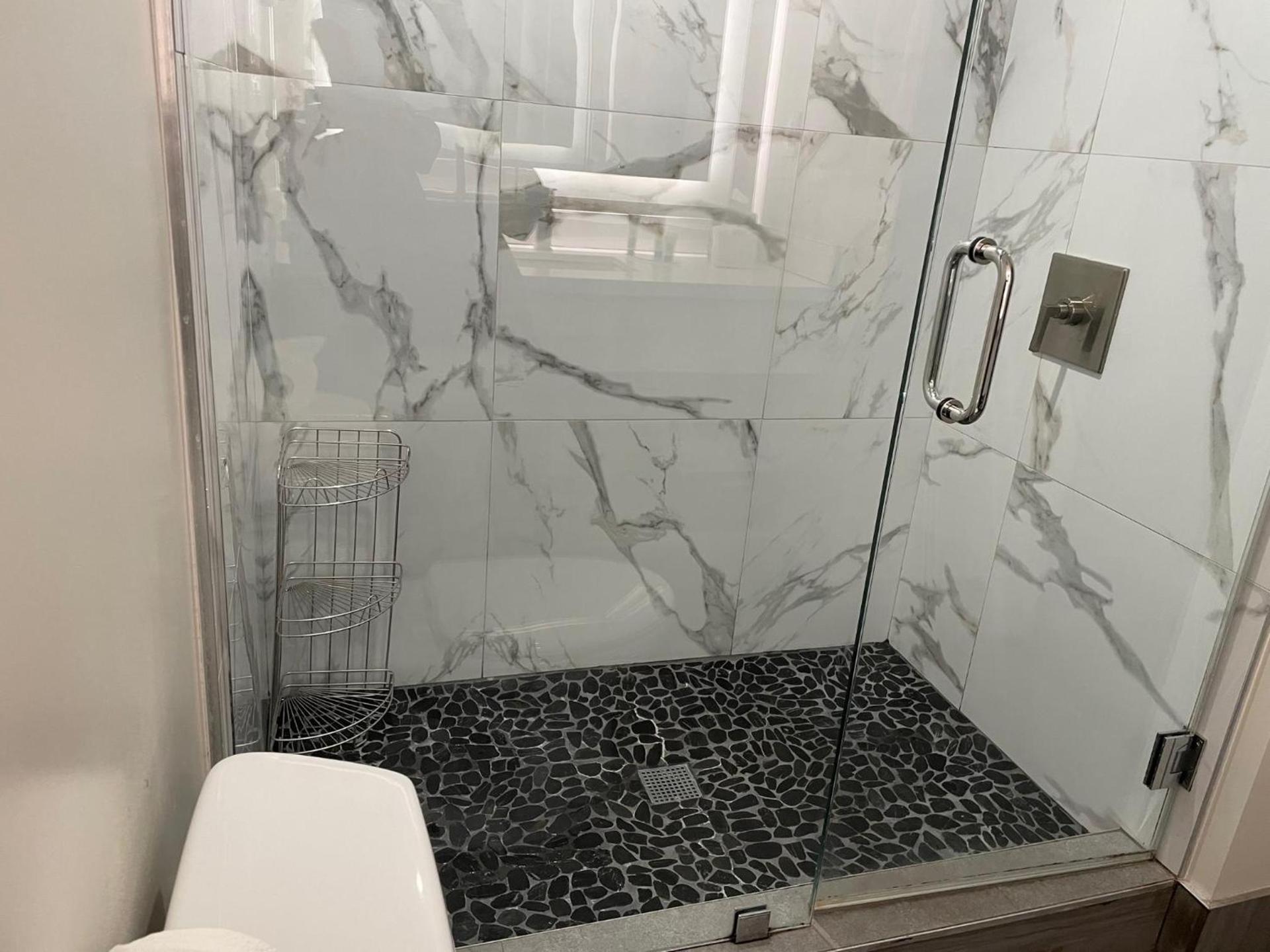 Hi View Inn & Suites photo 39