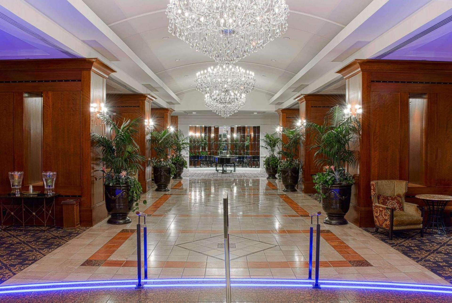 The Antlers, a Wyndham Hotel photo 3