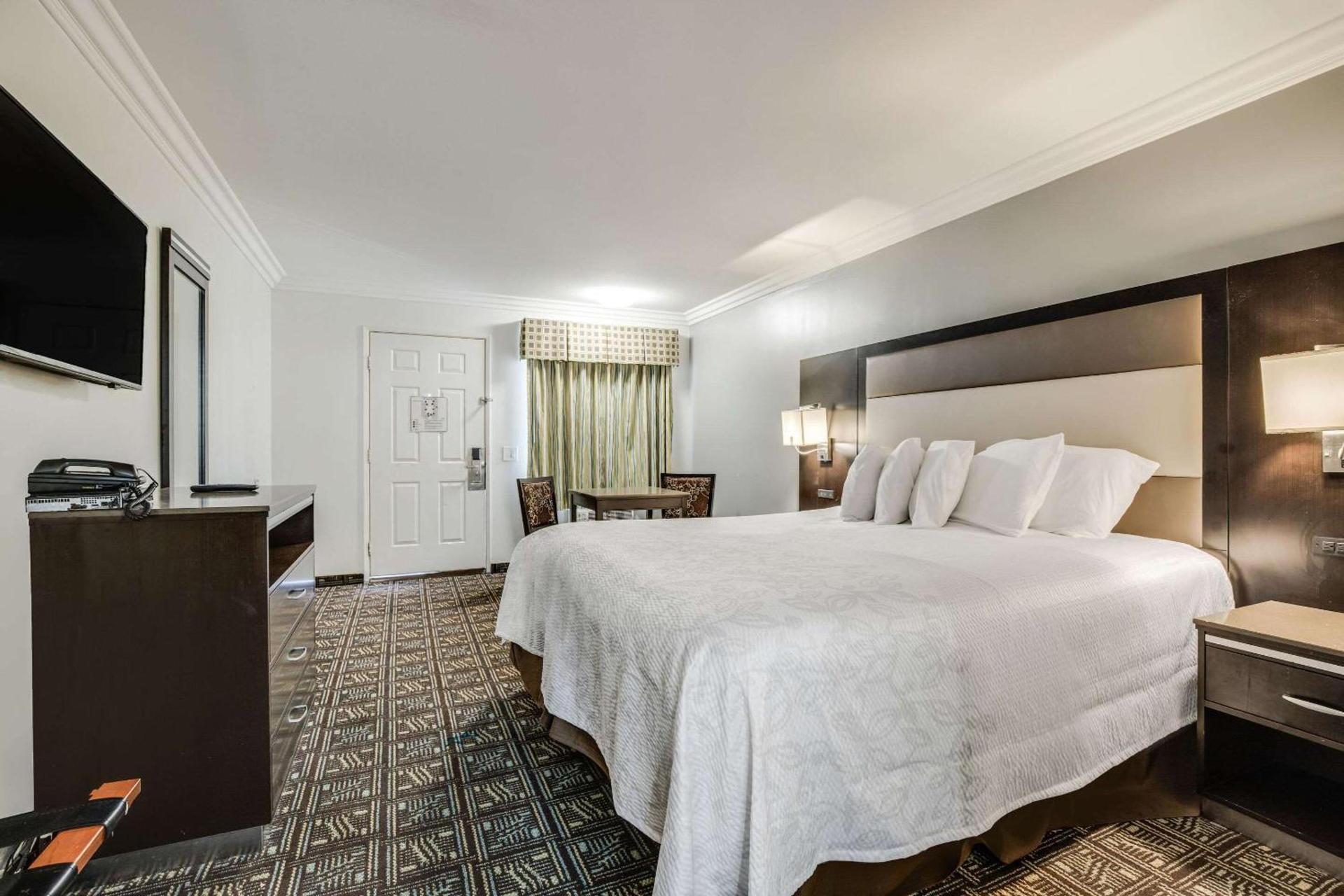 Rodeway Inn Old Town Temecula photo 14