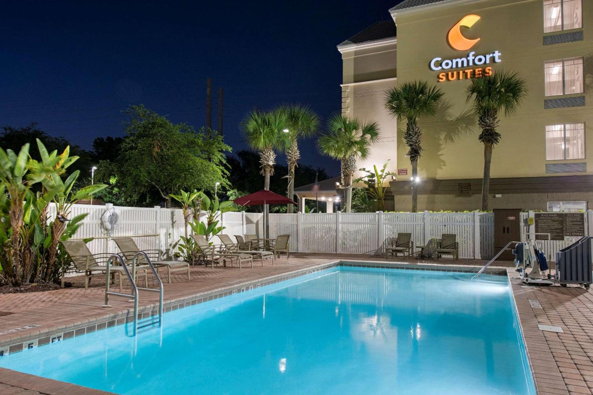 Comfort Suites Near Universal Orlando Resort photo 35