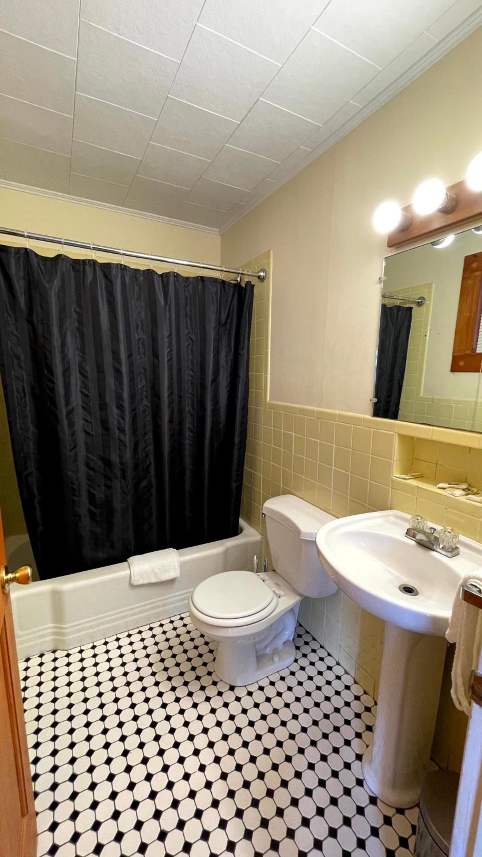 The Riverside Inn photo 18