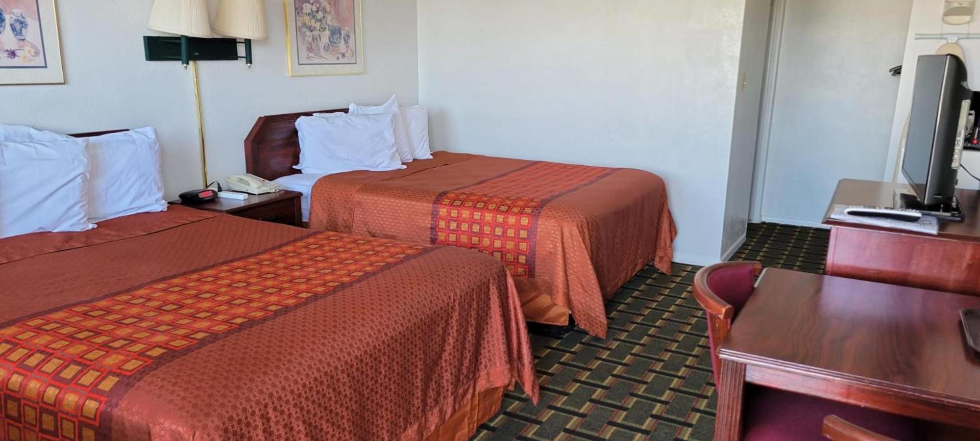Stagecoach Motel photo 12