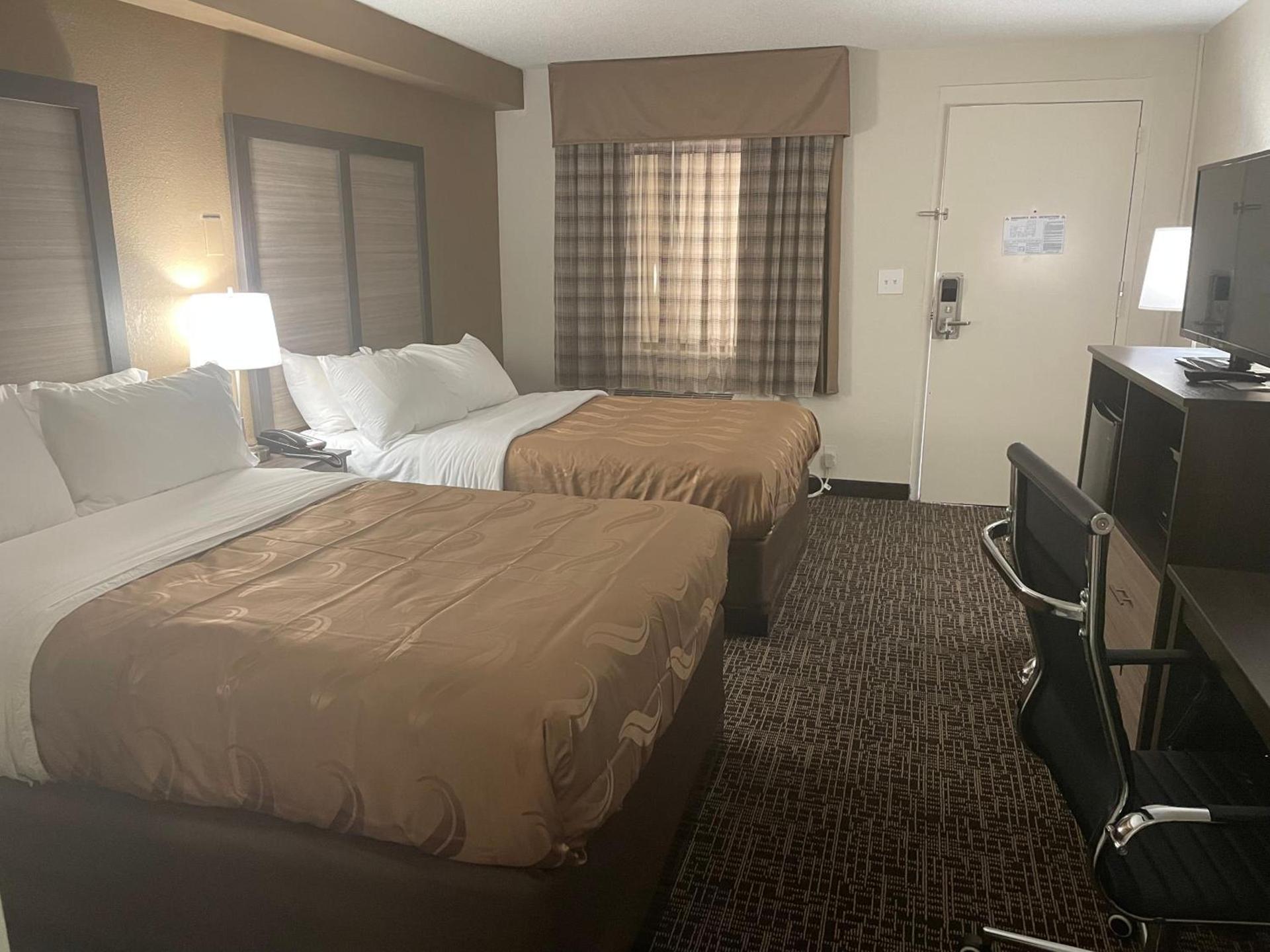 Quality Inn & Suites Spring Lake - Fayetteville near Fort Bragg photo 53