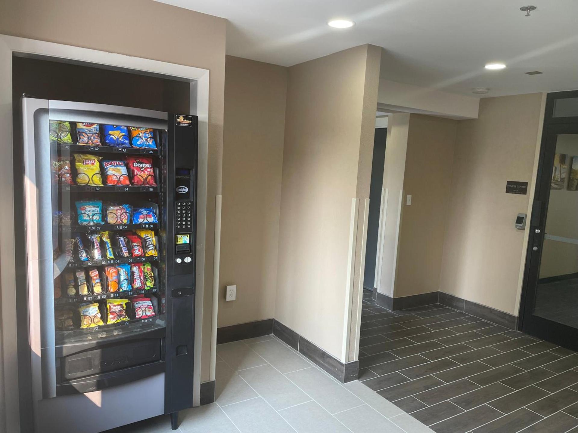 Quality Inn & Suites Spring Lake - Fayetteville near Fort Bragg photo 62