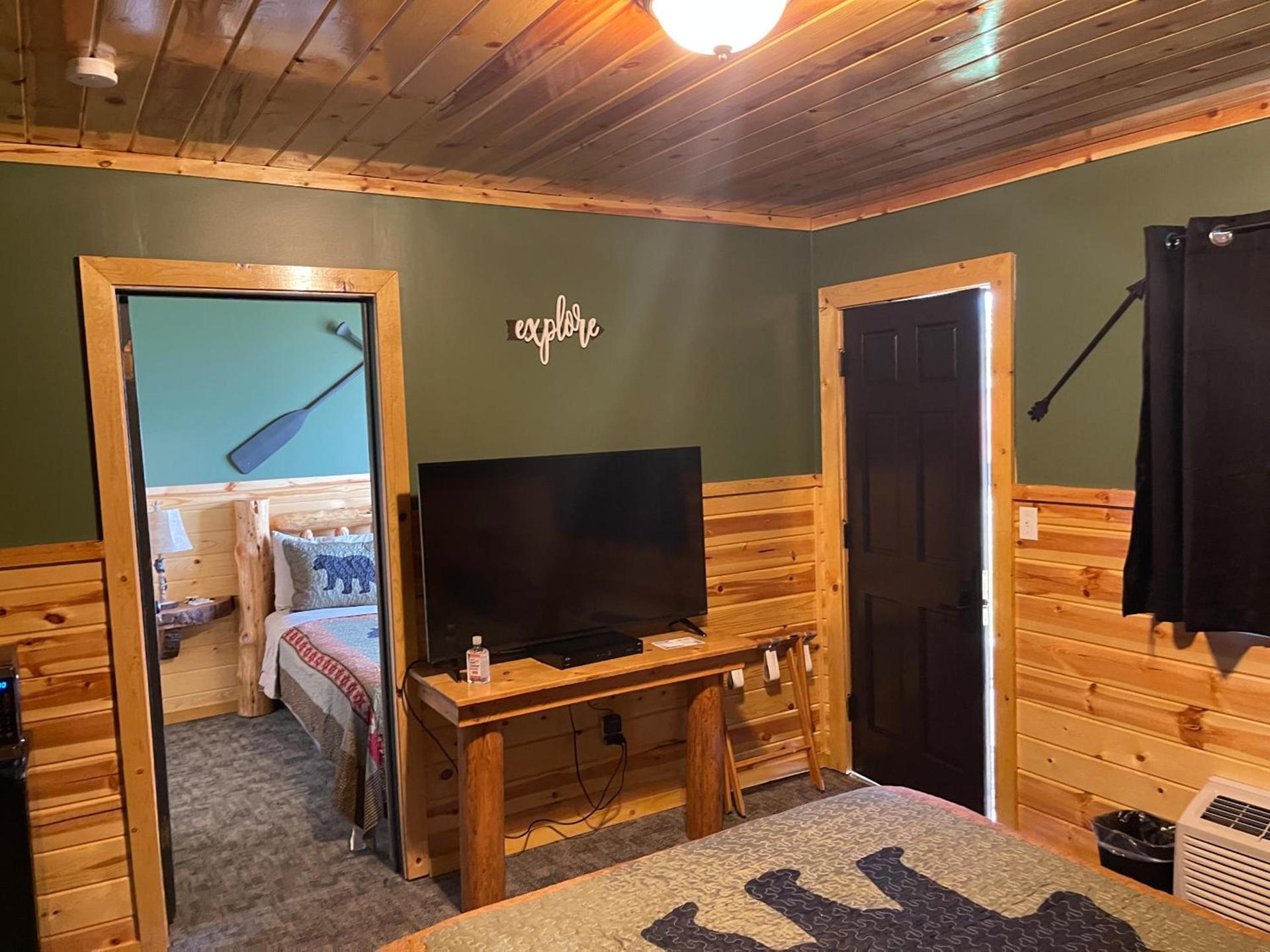 The Fishing Bear Lodge photo 28