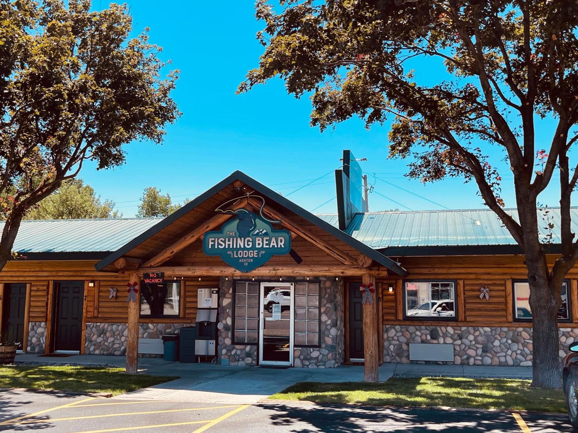 The Fishing Bear Lodge photo 1