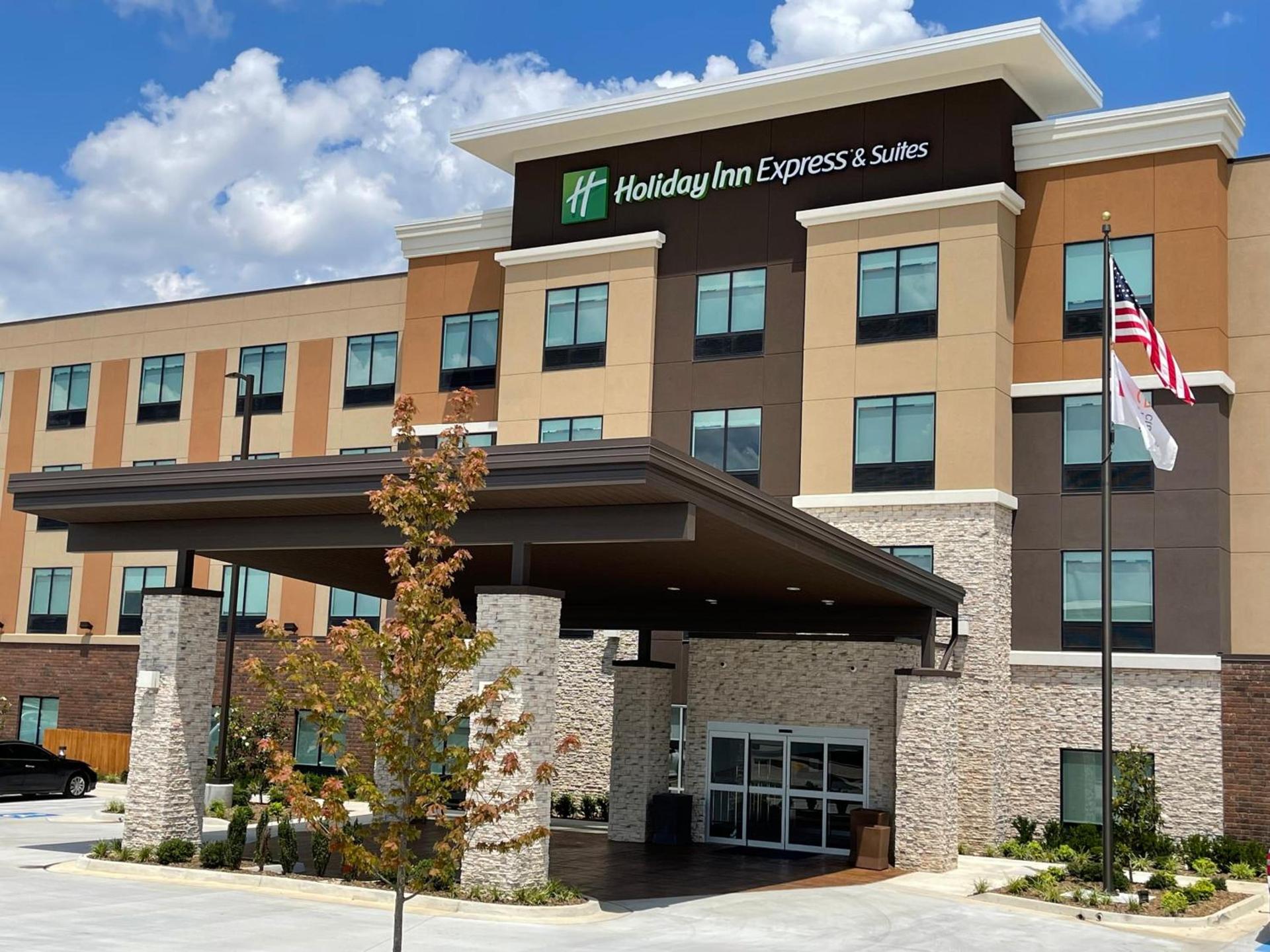 Holiday Inn Express & Suites - Ft. Smith - Airport by IHG — hotel in Fort Smith