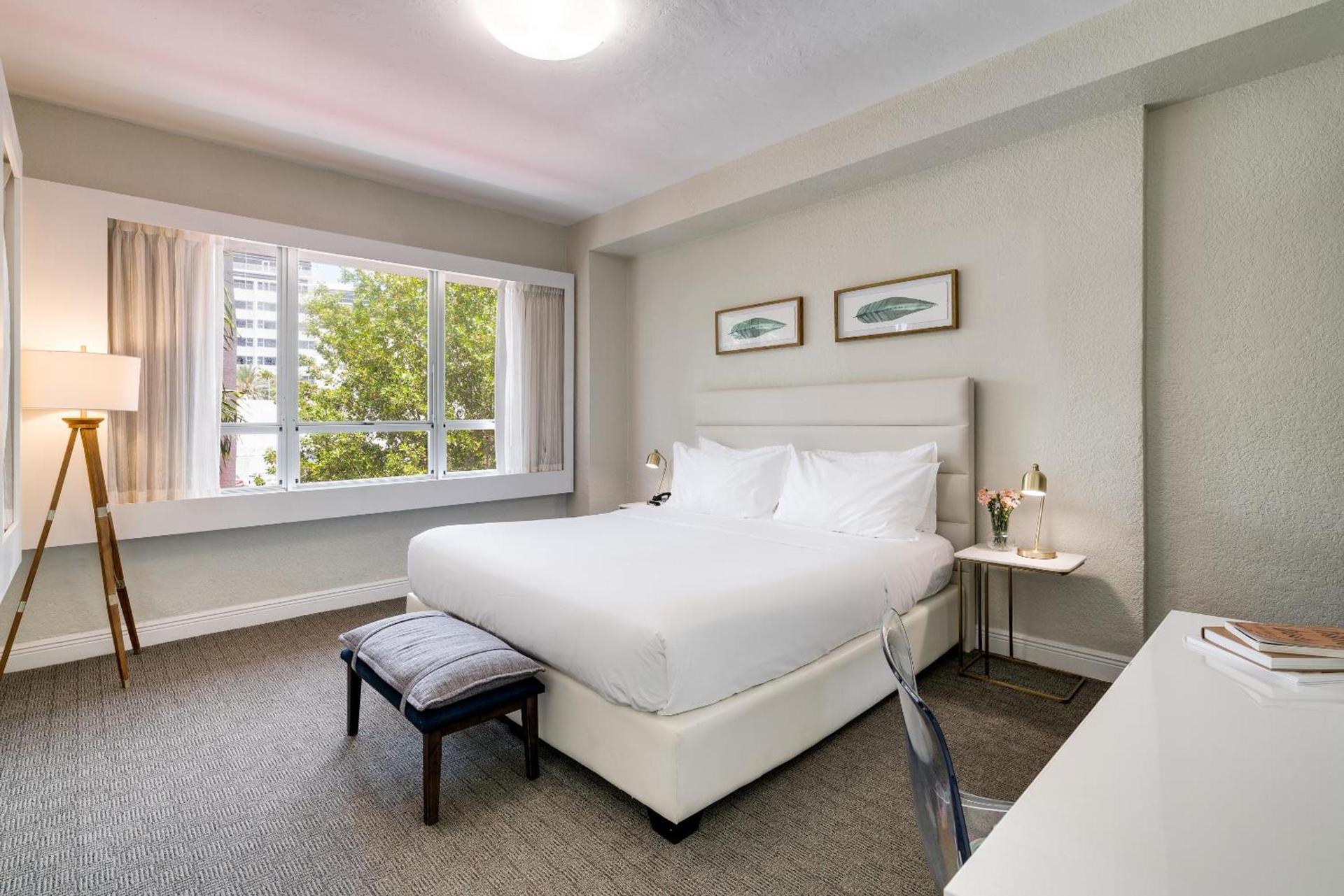 Crest Hotel Suites photo 14