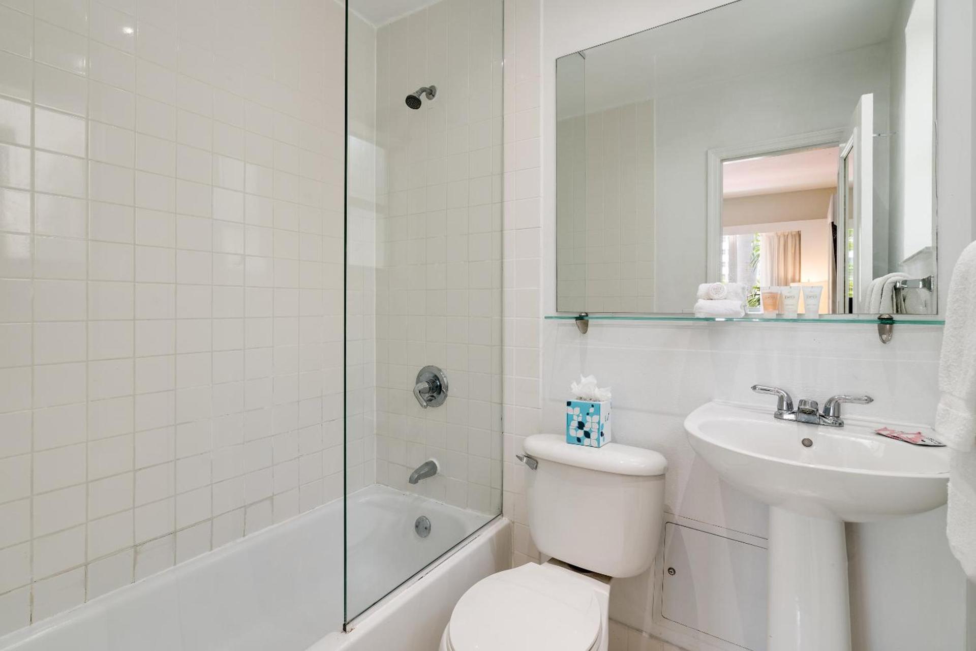Crest Hotel Suites photo 22