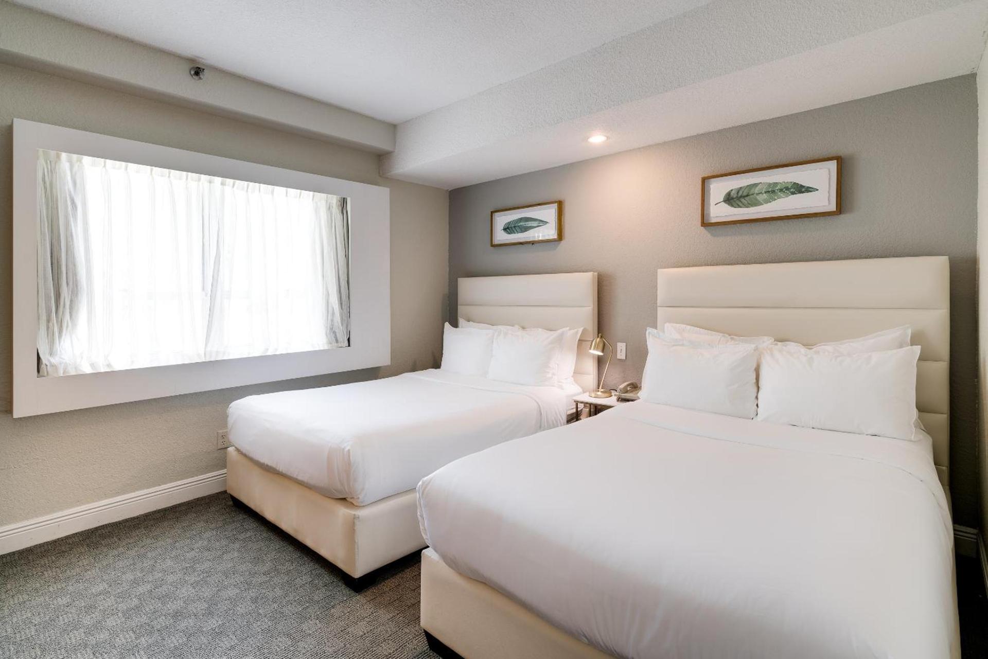 Crest Hotel Suites photo 18