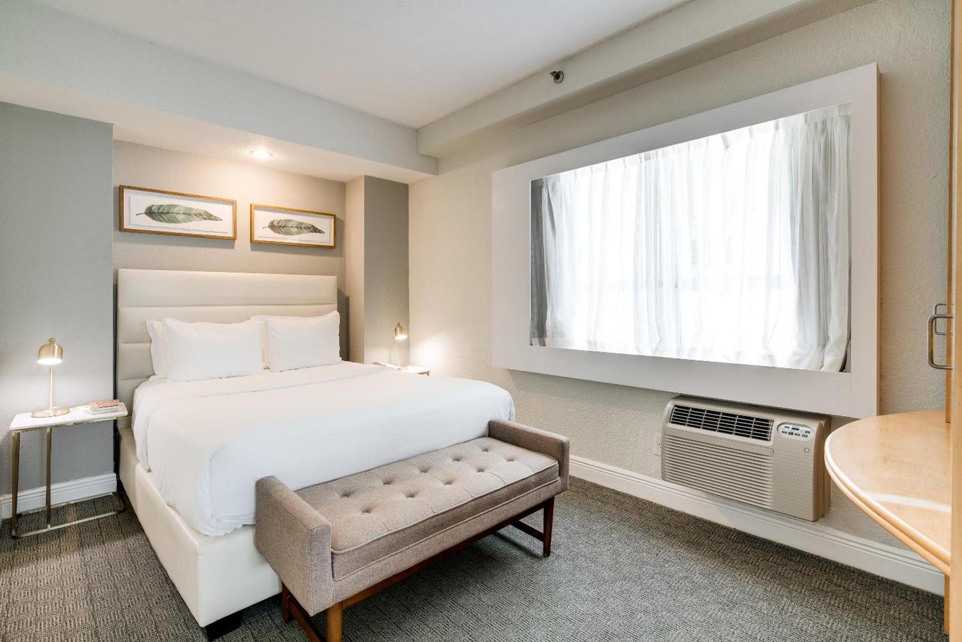 Crest Hotel Suites photo 33