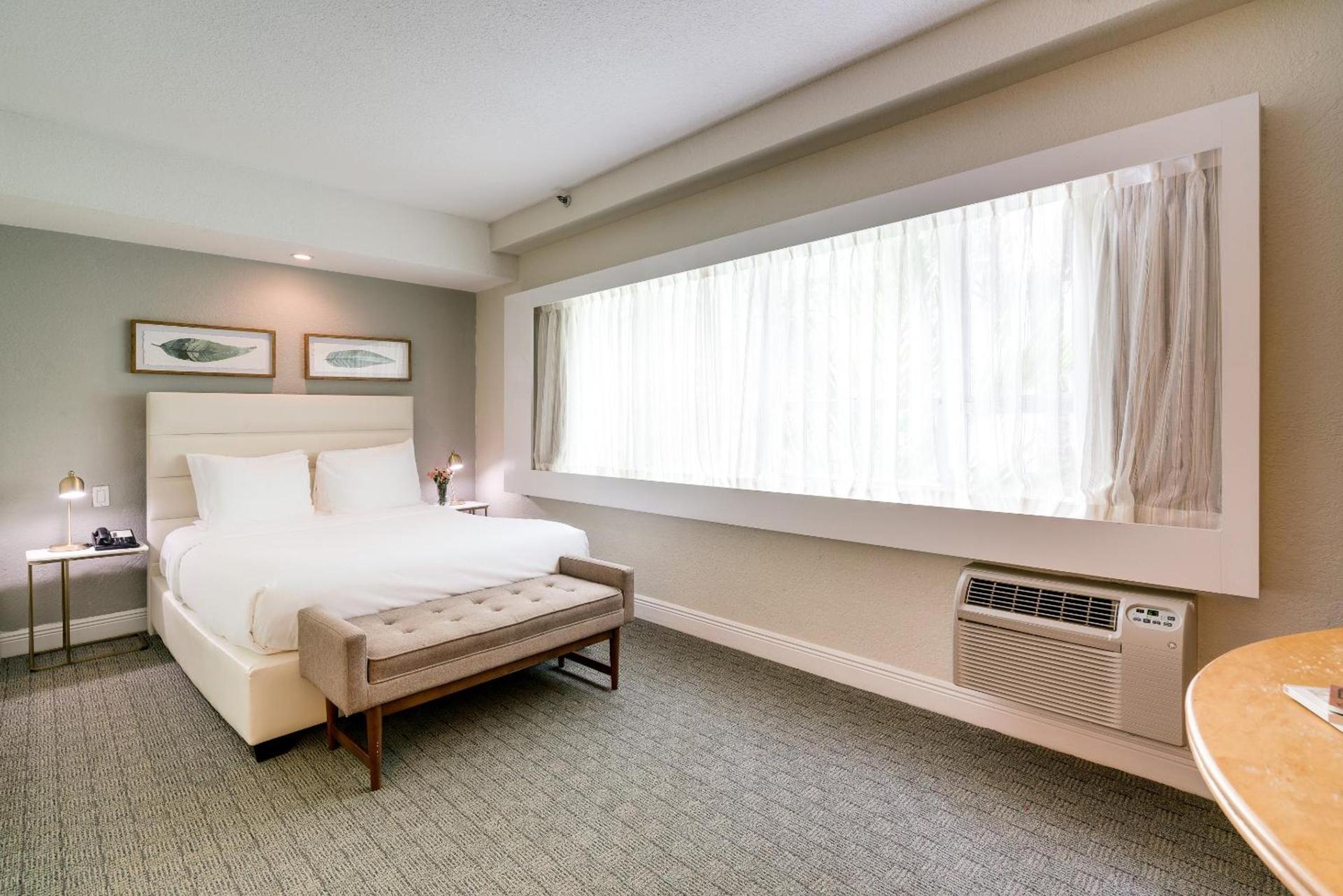 Crest Hotel Suites photo 44