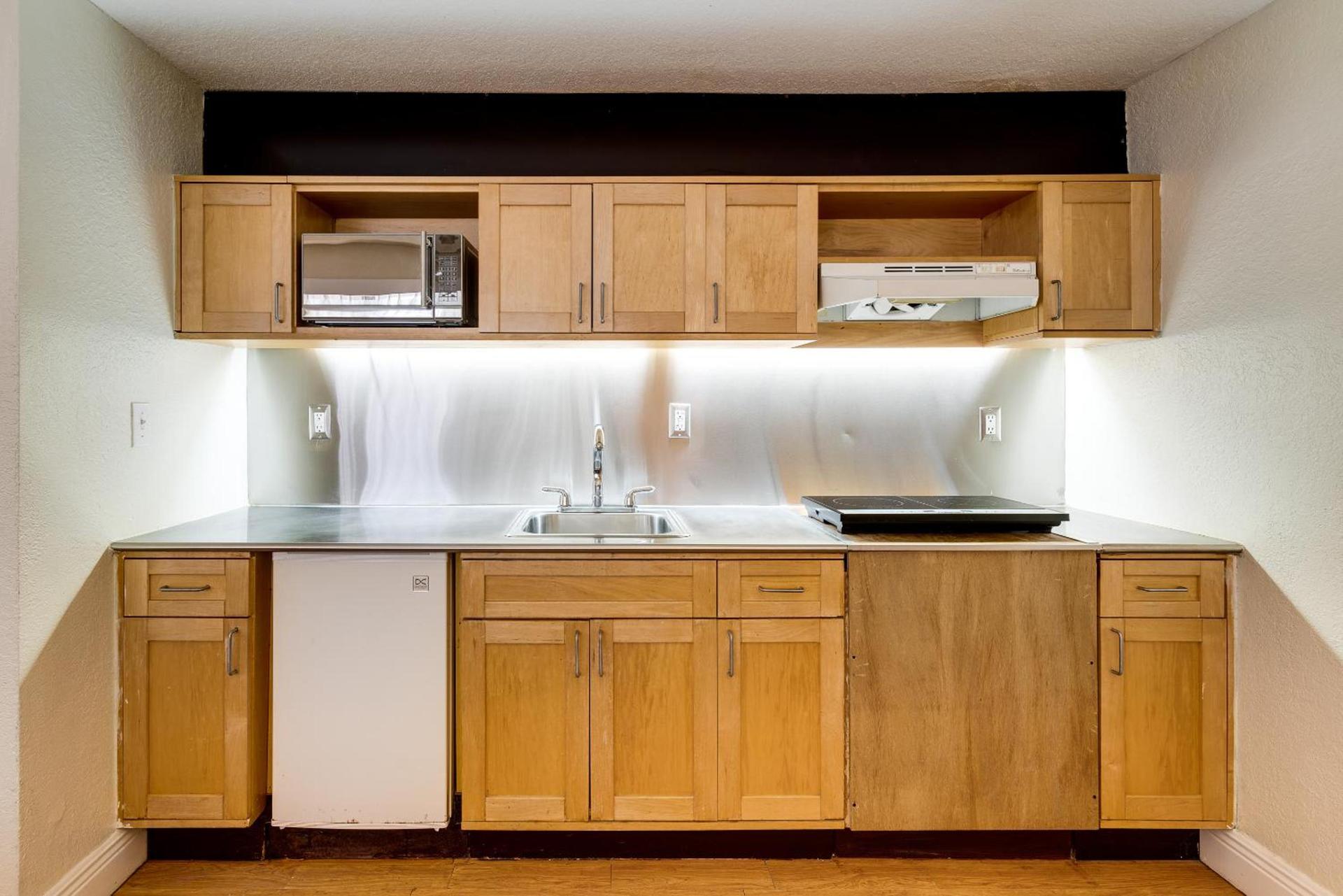 Crest Hotel Suites photo 45