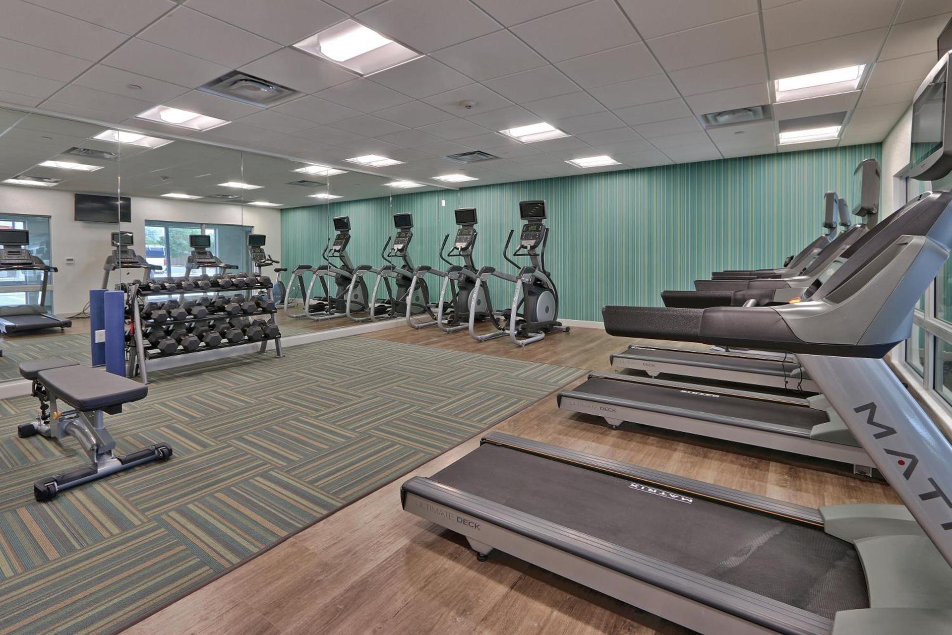 Holiday Inn Express & Suites - Roswell by IHG photo 9