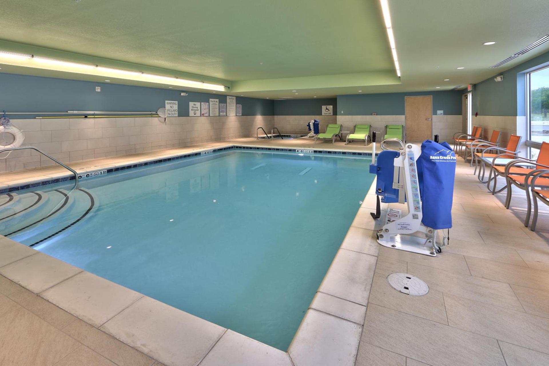Holiday Inn Express & Suites - Roswell by IHG photo 24