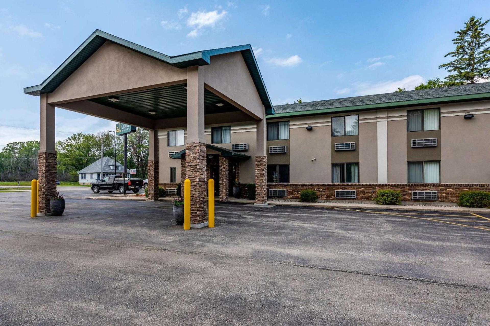 Quality Inn & Suites Marinette photo 3