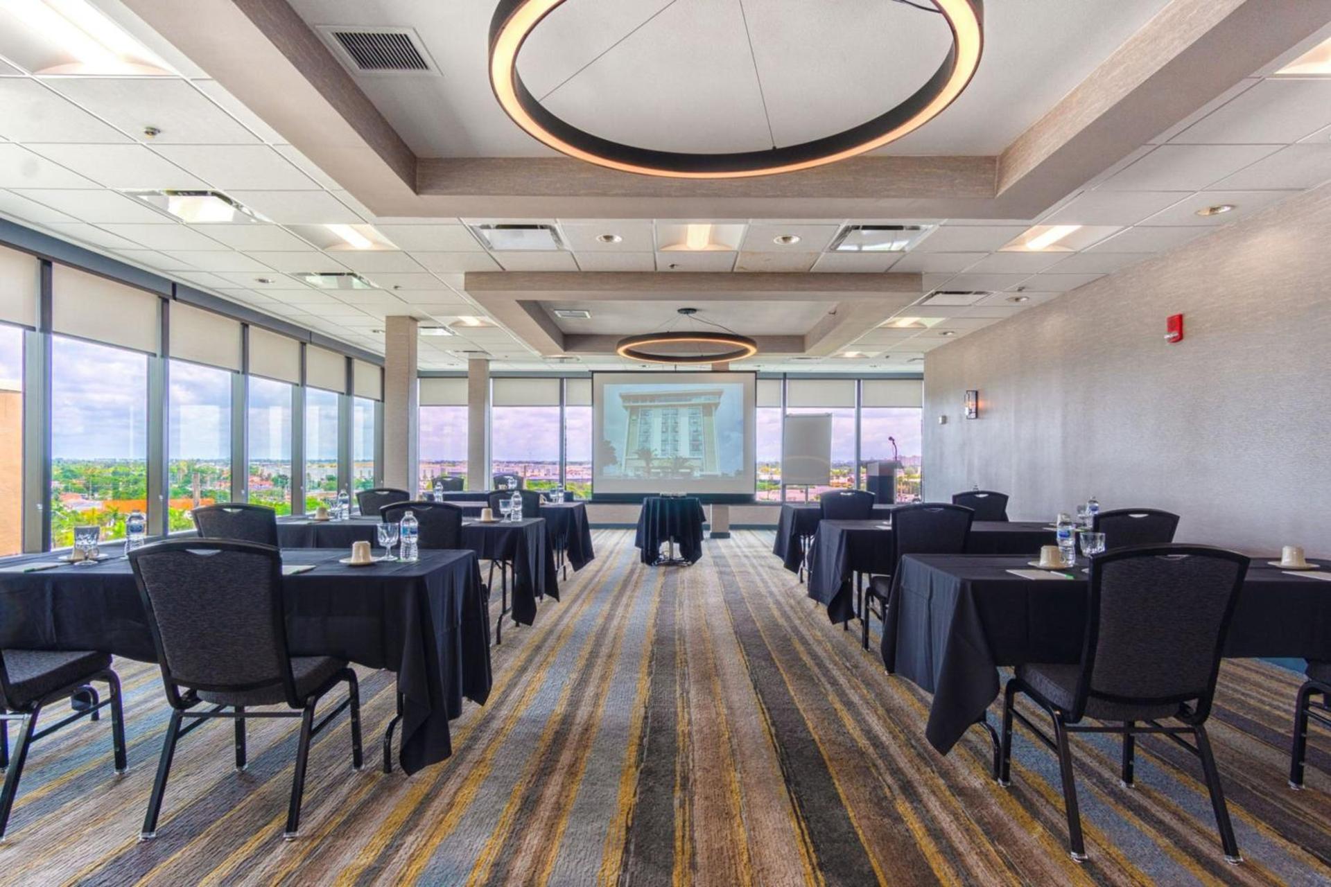 Holiday Inn Miami International Airport by IHG photo 19