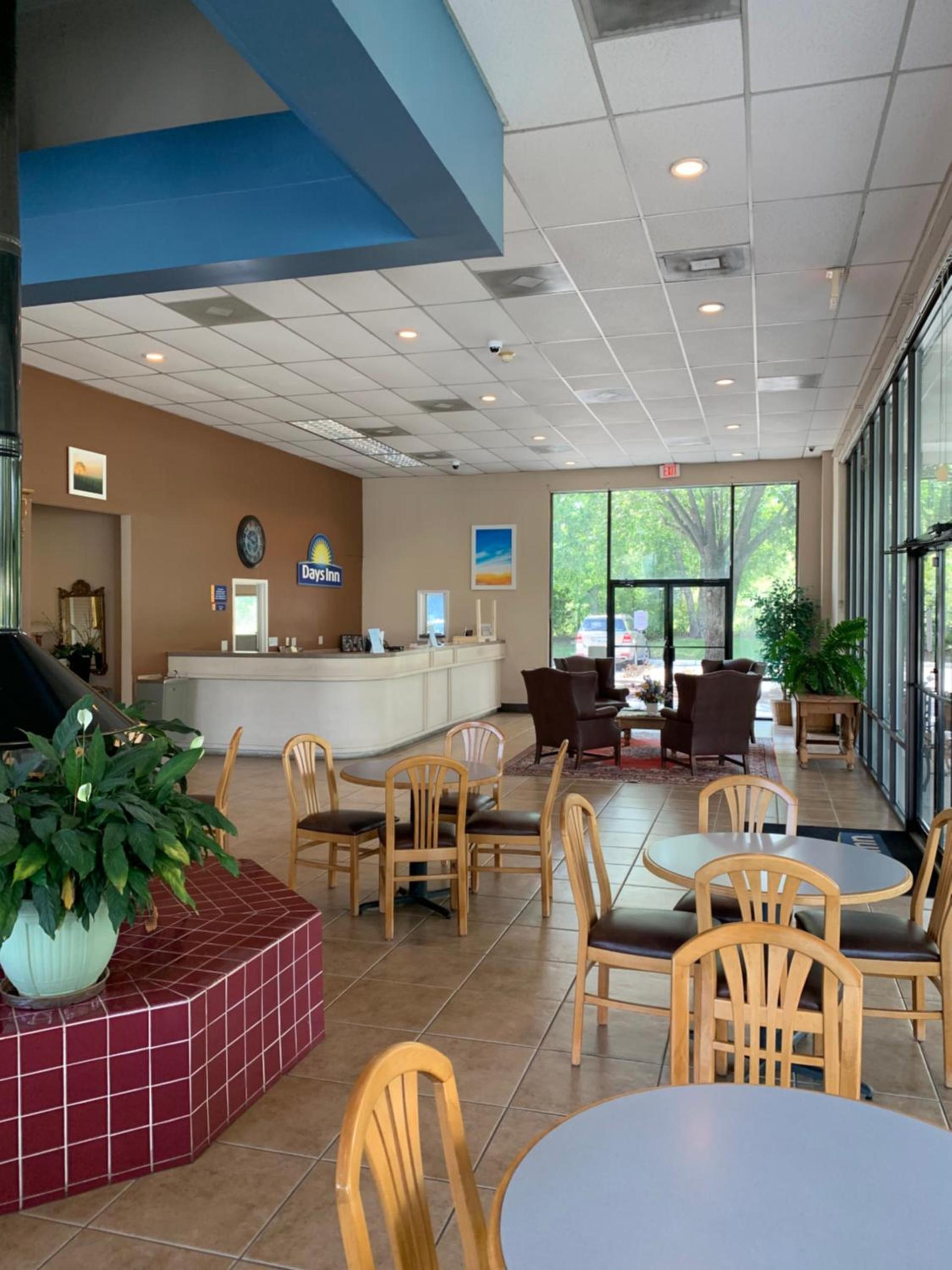 Days Inn by Wyndham St George photo 35