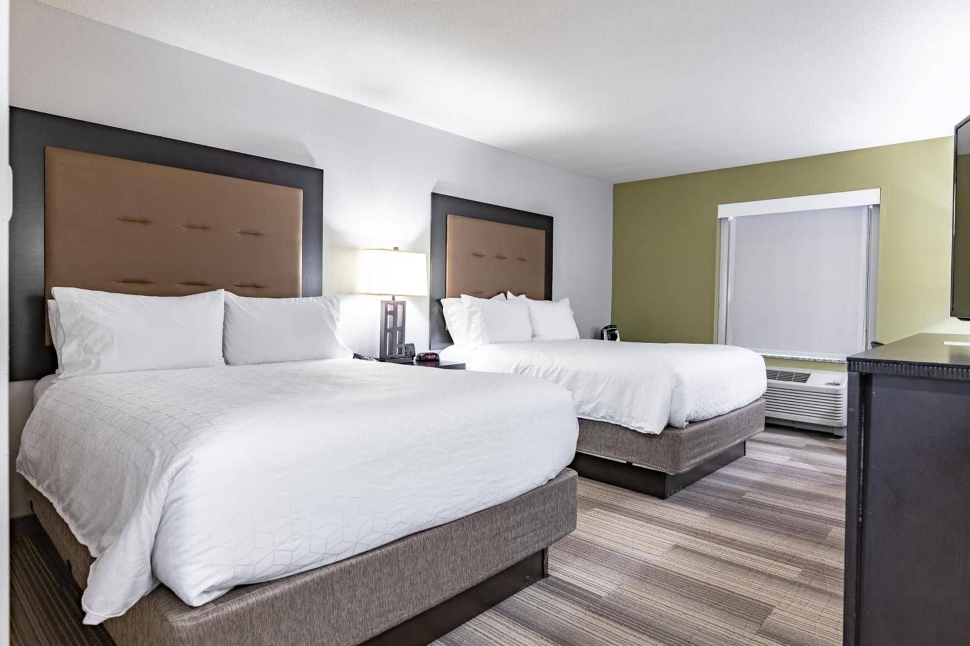 Holiday Inn Express & Suites Ironton by IHG photo 17