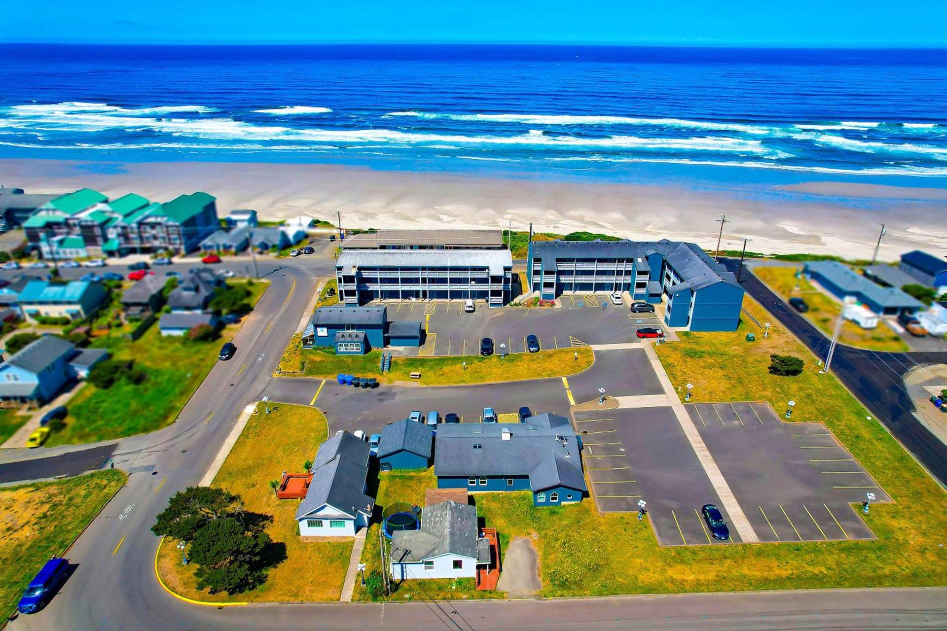 Waves Hotel NYE Beach - Newport OR photo 66
