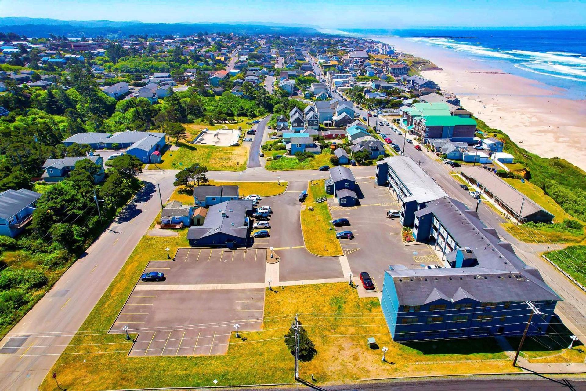 Waves Hotel NYE Beach - Newport OR photo 70
