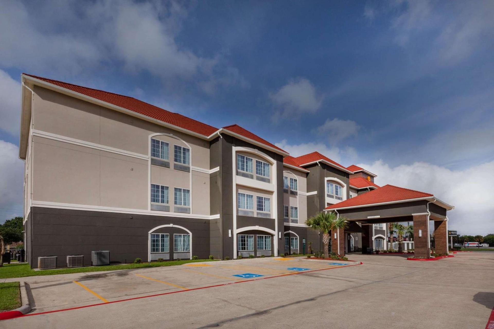 La Quinta by Wyndham Port Lavaca — hotel in Port Lavaca