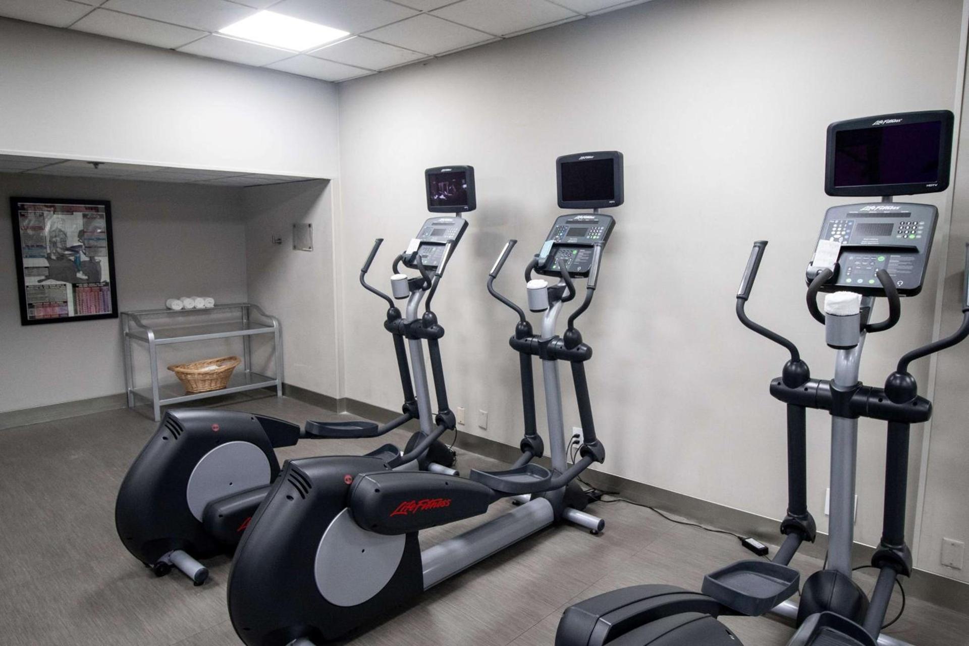Wyndham Houston near NRG Park - Medical Center photo 26