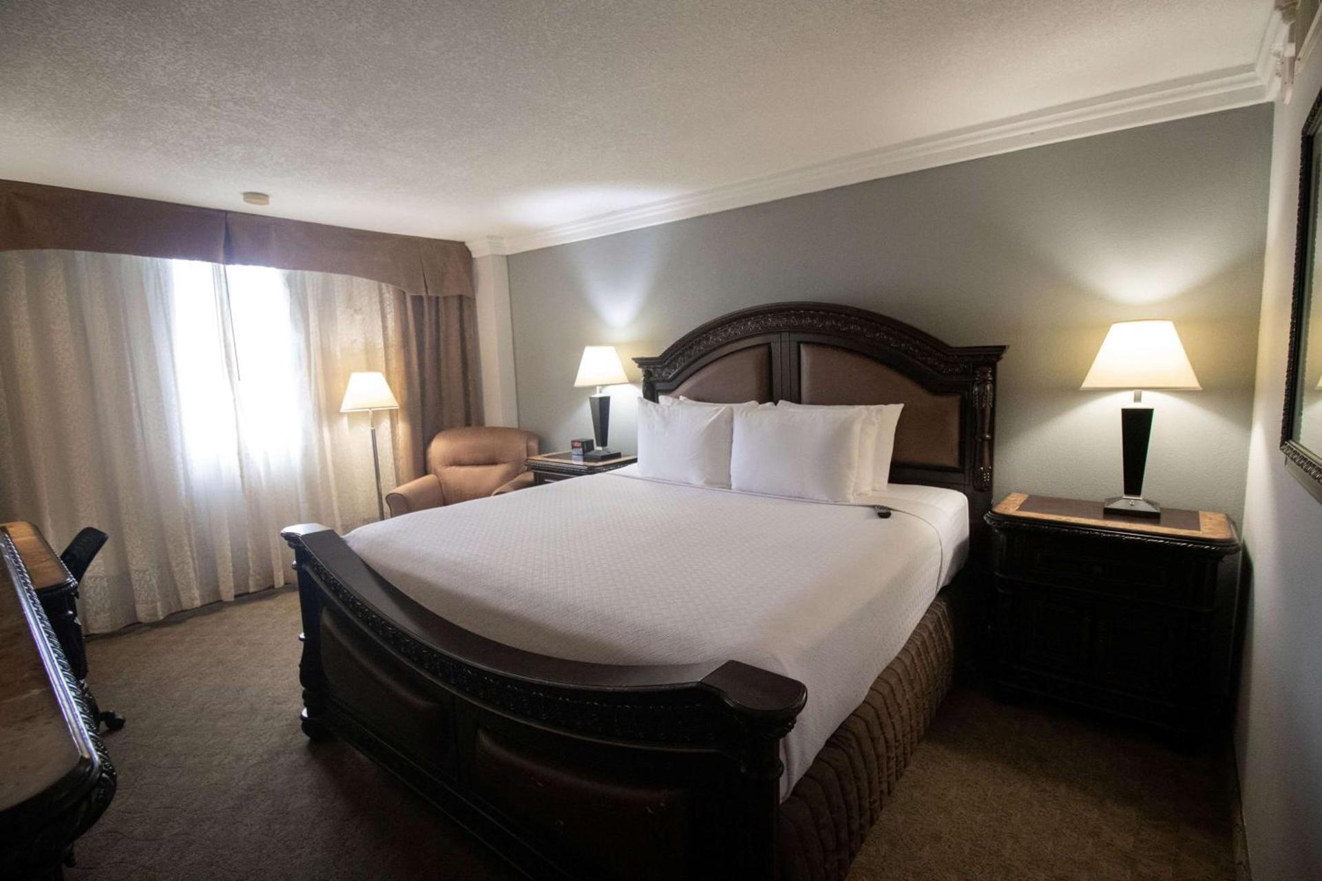 Wyndham Houston near NRG Park - Medical Center photo 90