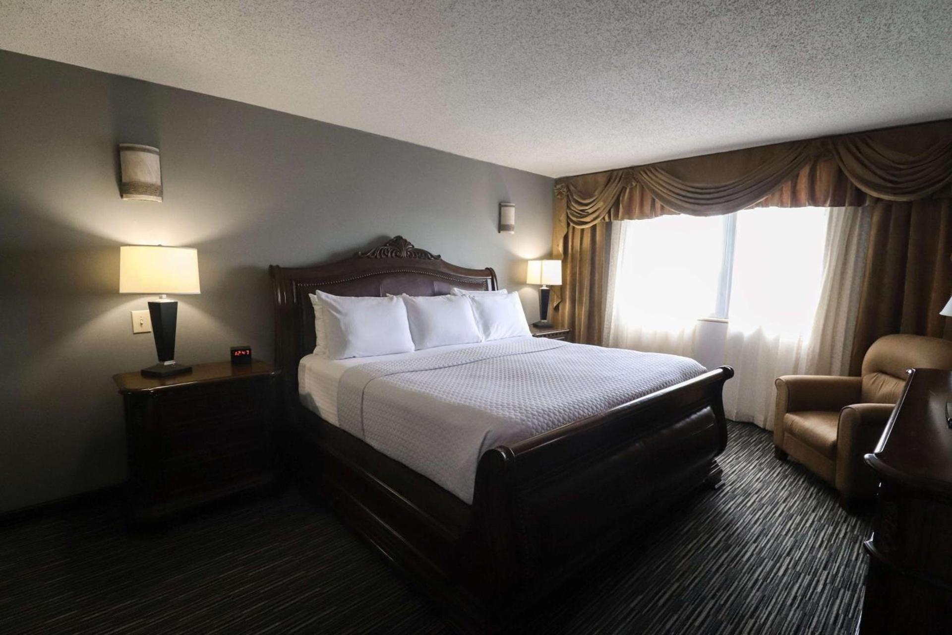 Wyndham Houston near NRG Park - Medical Center photo 82
