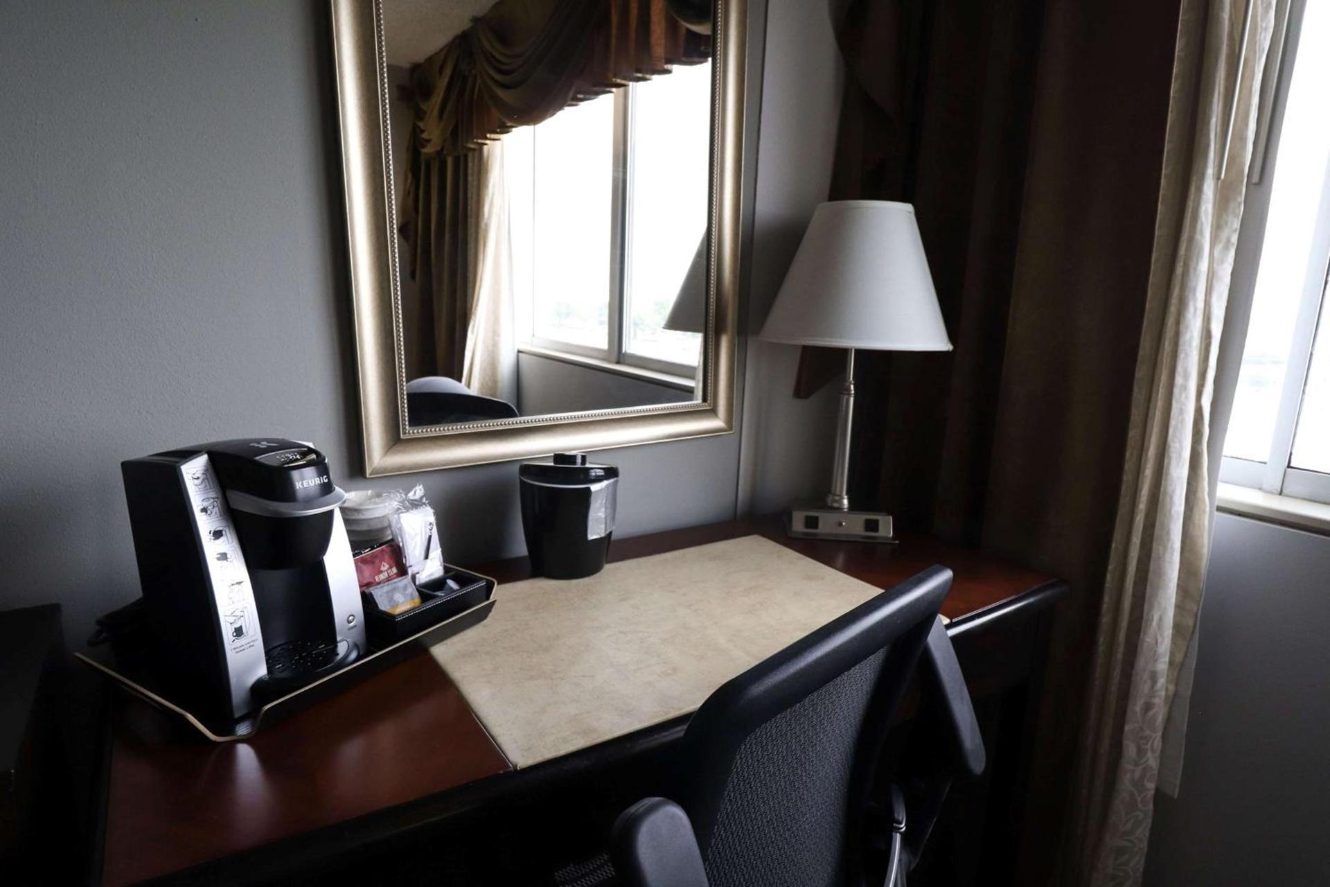 Wyndham Houston near NRG Park - Medical Center photo 34