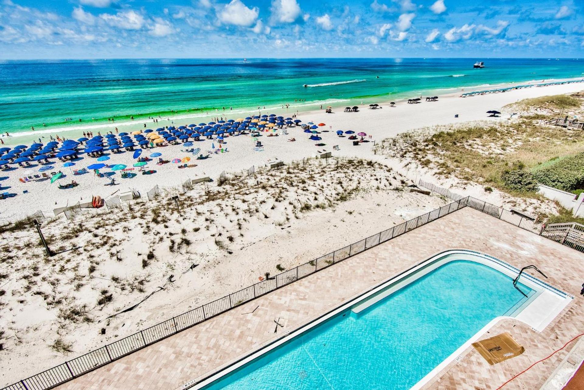 Pelican Beach Resort Destin photo 2