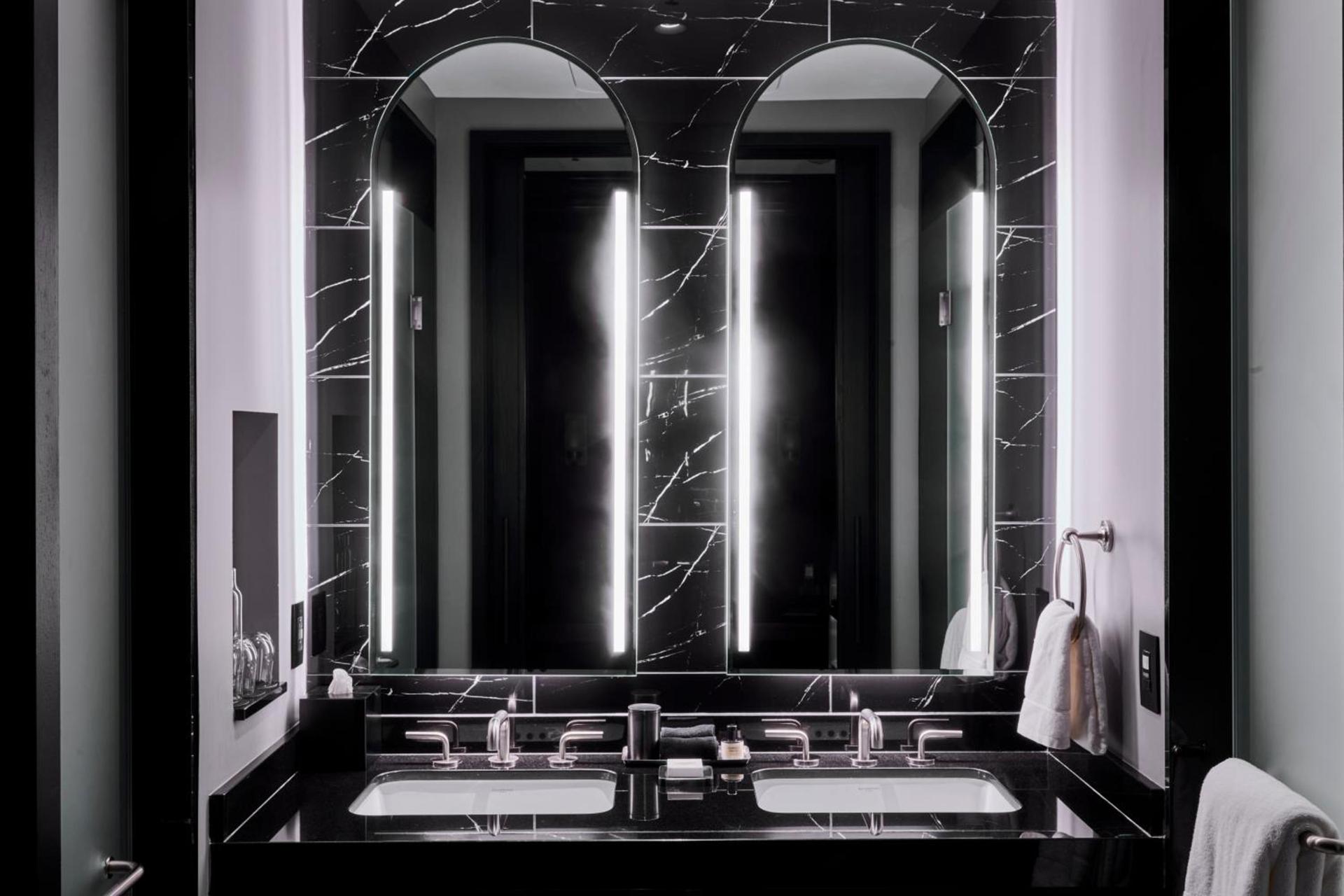 Daxton Hotel Birmingham, Curio Collection by Hilton photo 70