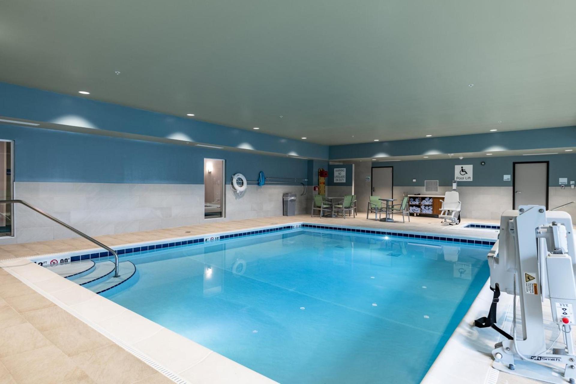 Holiday Inn Express & Suites - Moundsville by IHG photo 22