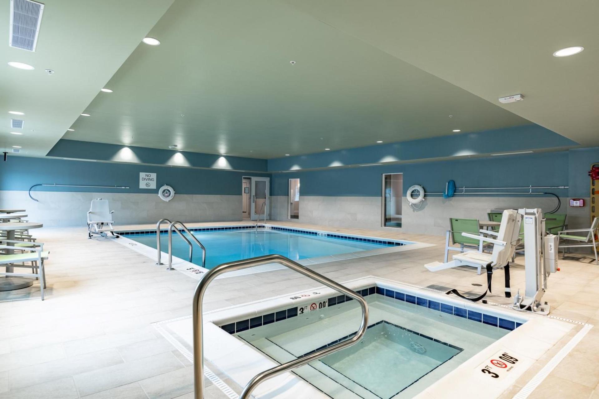 Holiday Inn Express & Suites - Moundsville by IHG photo 37