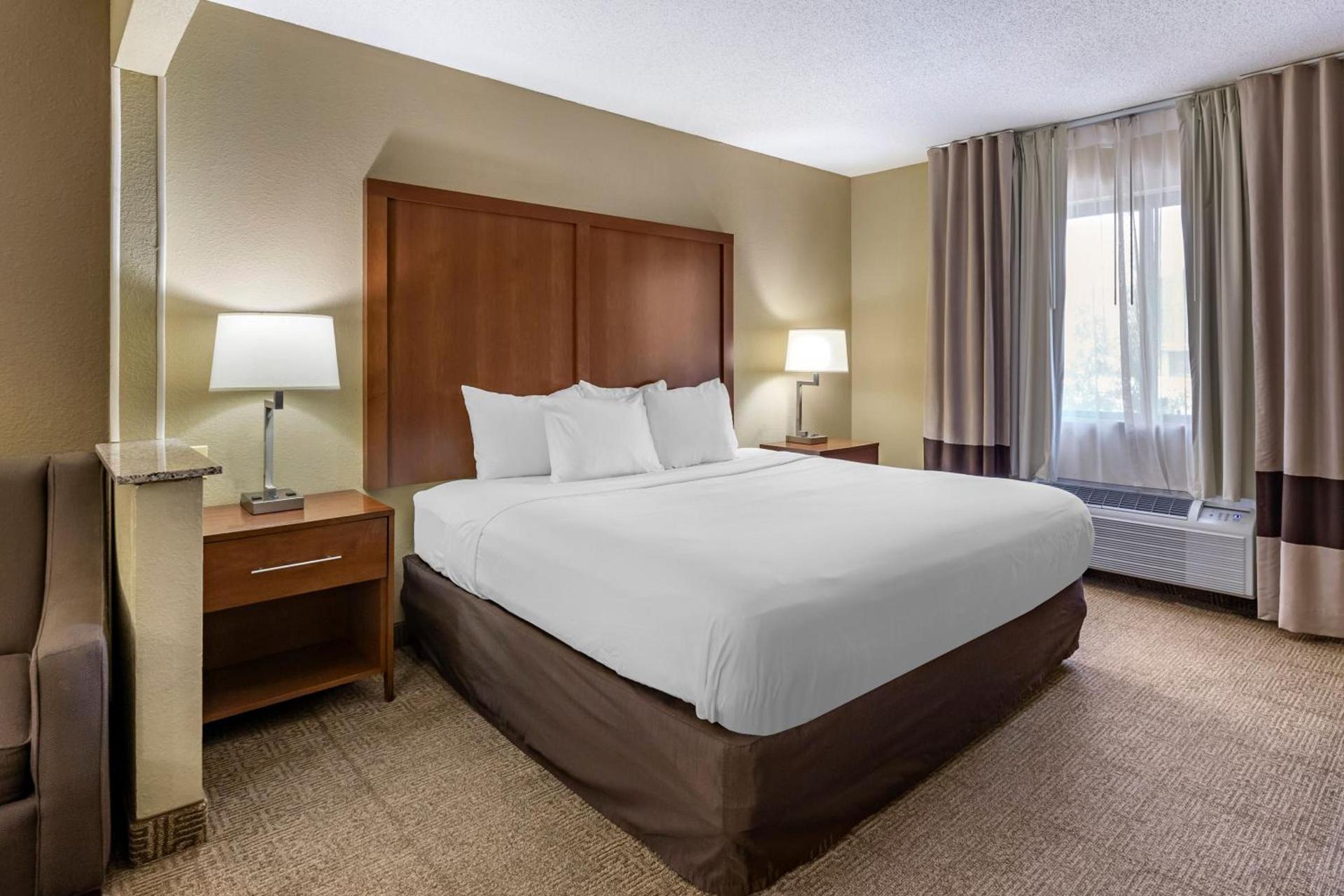 Comfort Inn Moline - Quad Cities photo 40