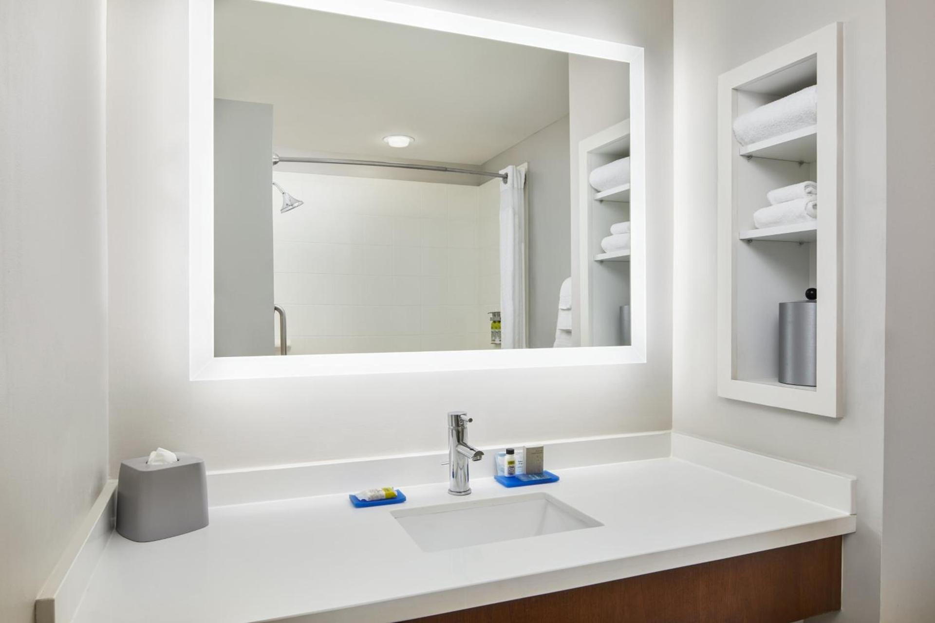 Holiday Inn Express Palatka Northwest by IHG photo 9